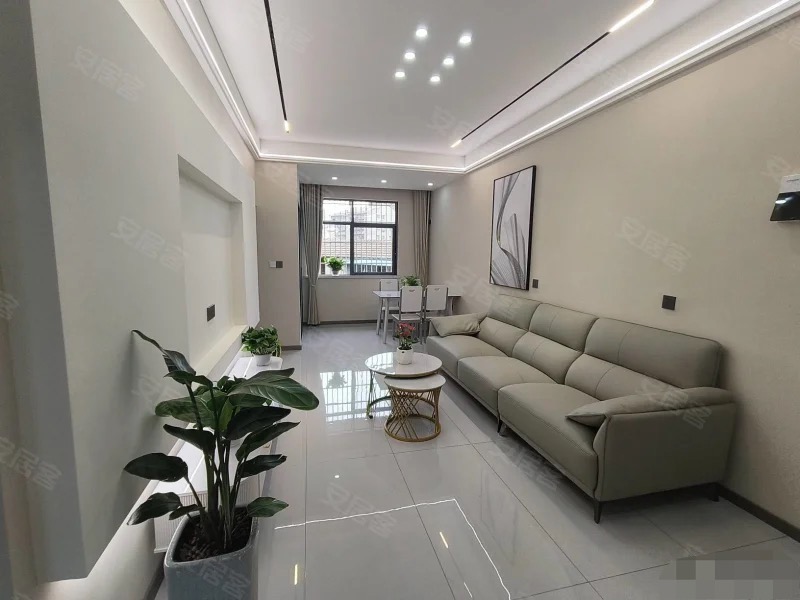 112，沙嘴菜场 仙下河旁， 总价只要36万 全新装修， 沔阳xiao学就在家门口 ，证满二