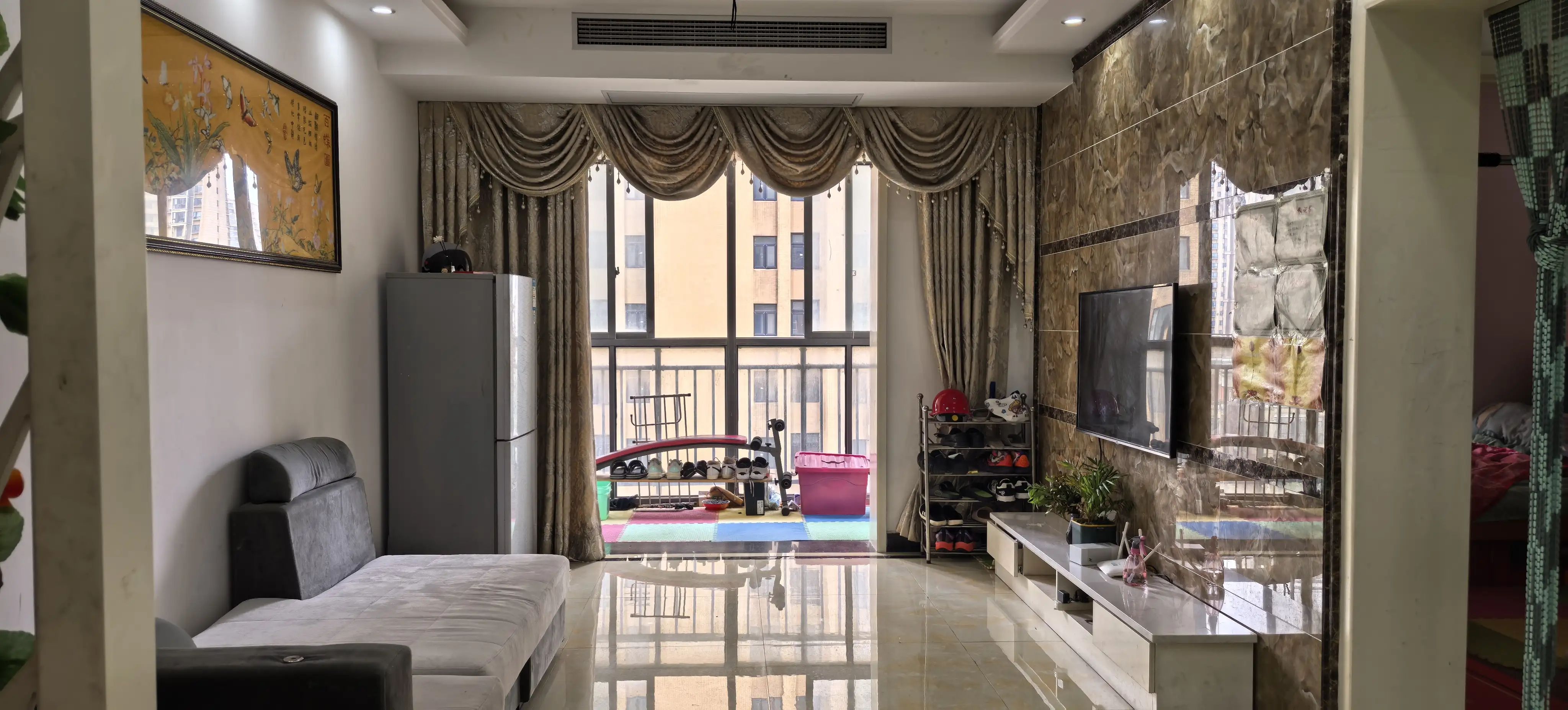 森林国际城2室2厅1卫精装修家具家电全配优价出租！