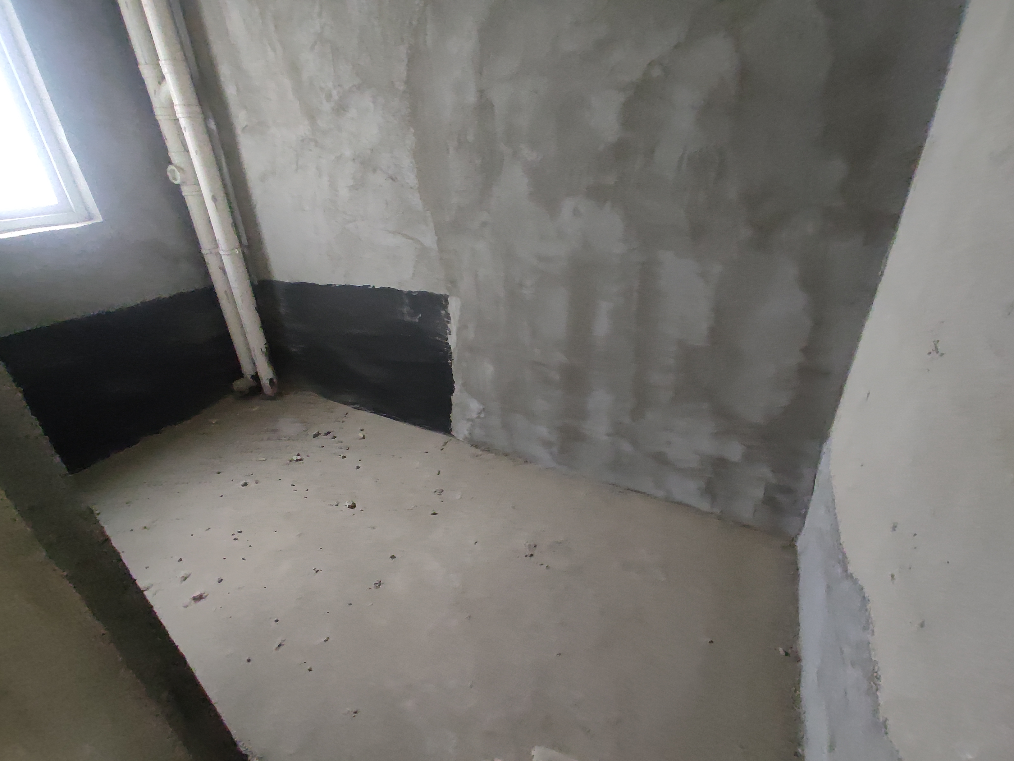 森林国际.毛坯大三房.南北双阳台.站阳台可看湖.看房方便