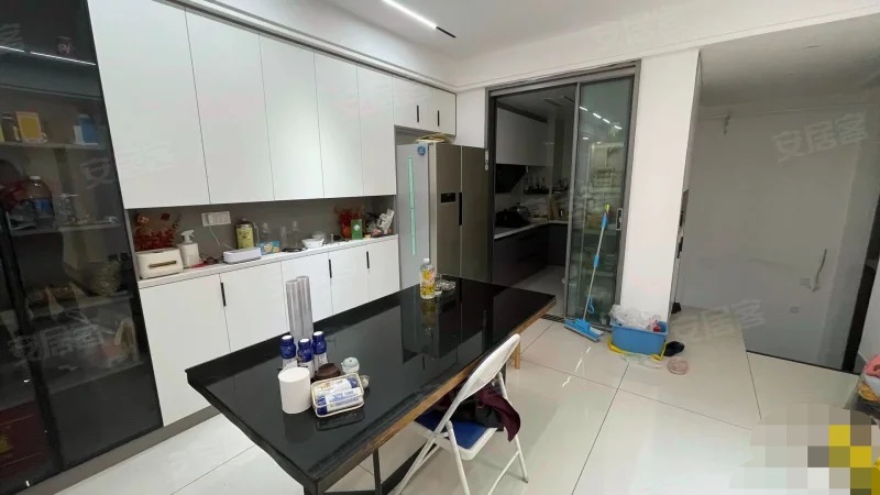 捡漏，沔阳清华园1楼，带架空，赠送130平，适合搞托管楼下就是城南新二中二小，证满二