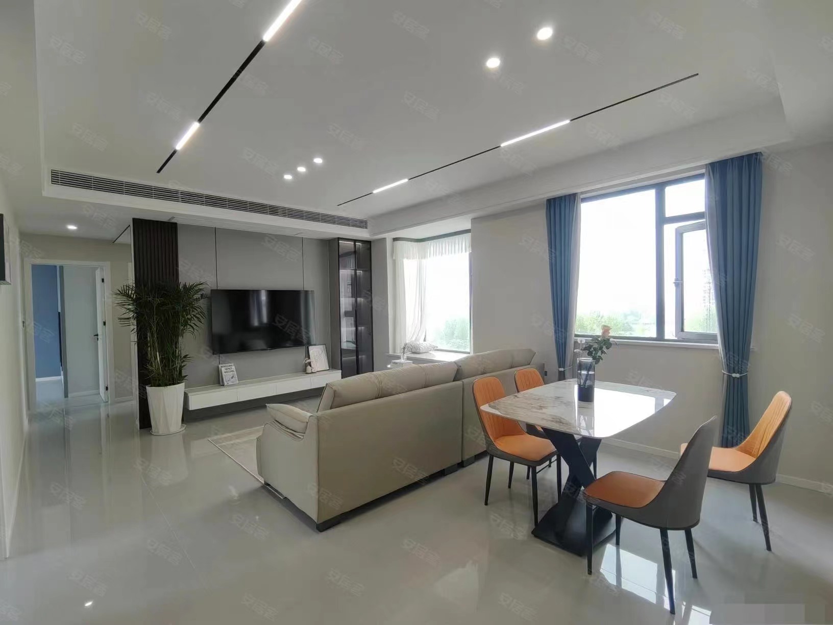 降价了，城西新农贸旁， 队口仙桃xiao学， 全新精装修， 精装三房