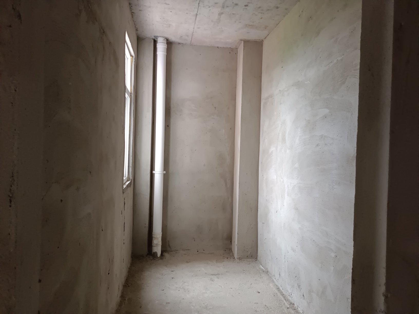 杨岗社区毛坯3室2厅1卫1阳台真漂亮,错层设计真时尚，送地下室