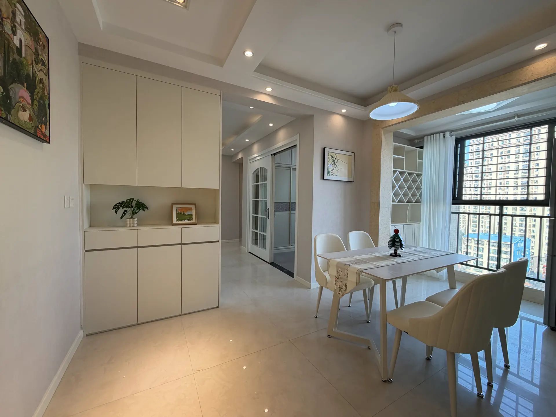 翰林公馆，边户，单价4400，精装三房，双阳台，中间楼层，证满二