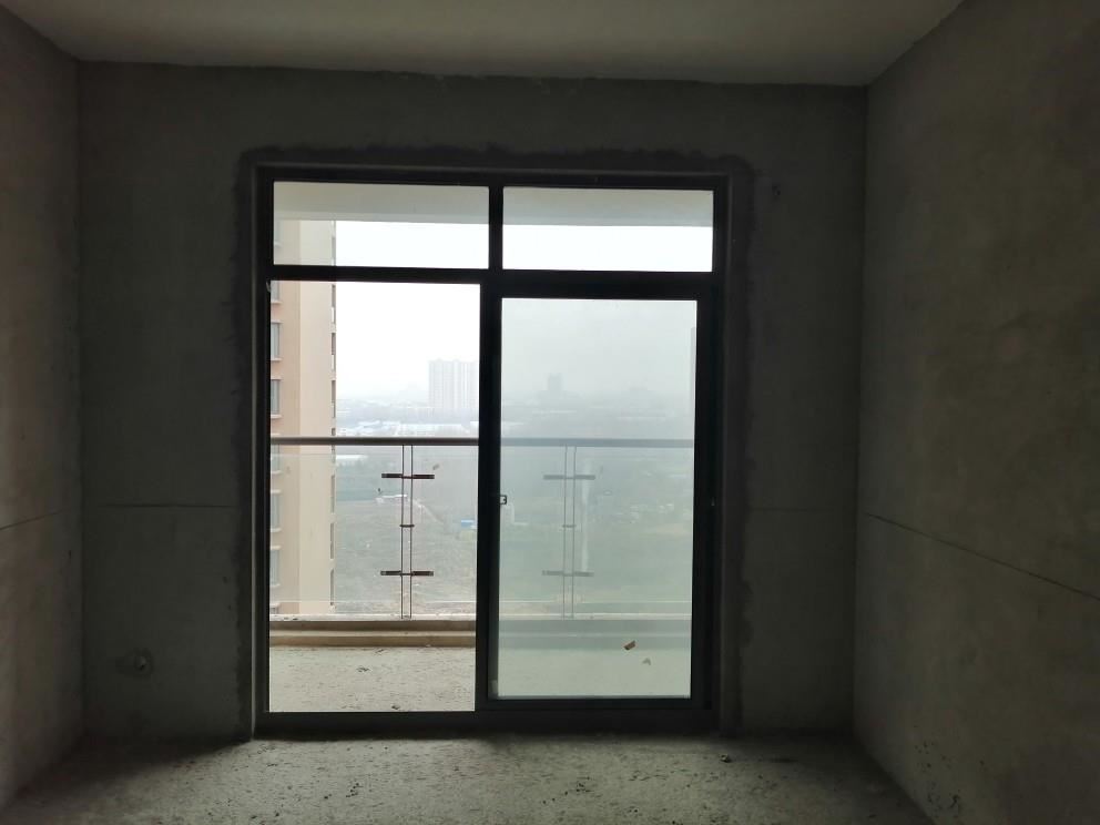 城西紫润尚城南北通边户大证已下低于市场价