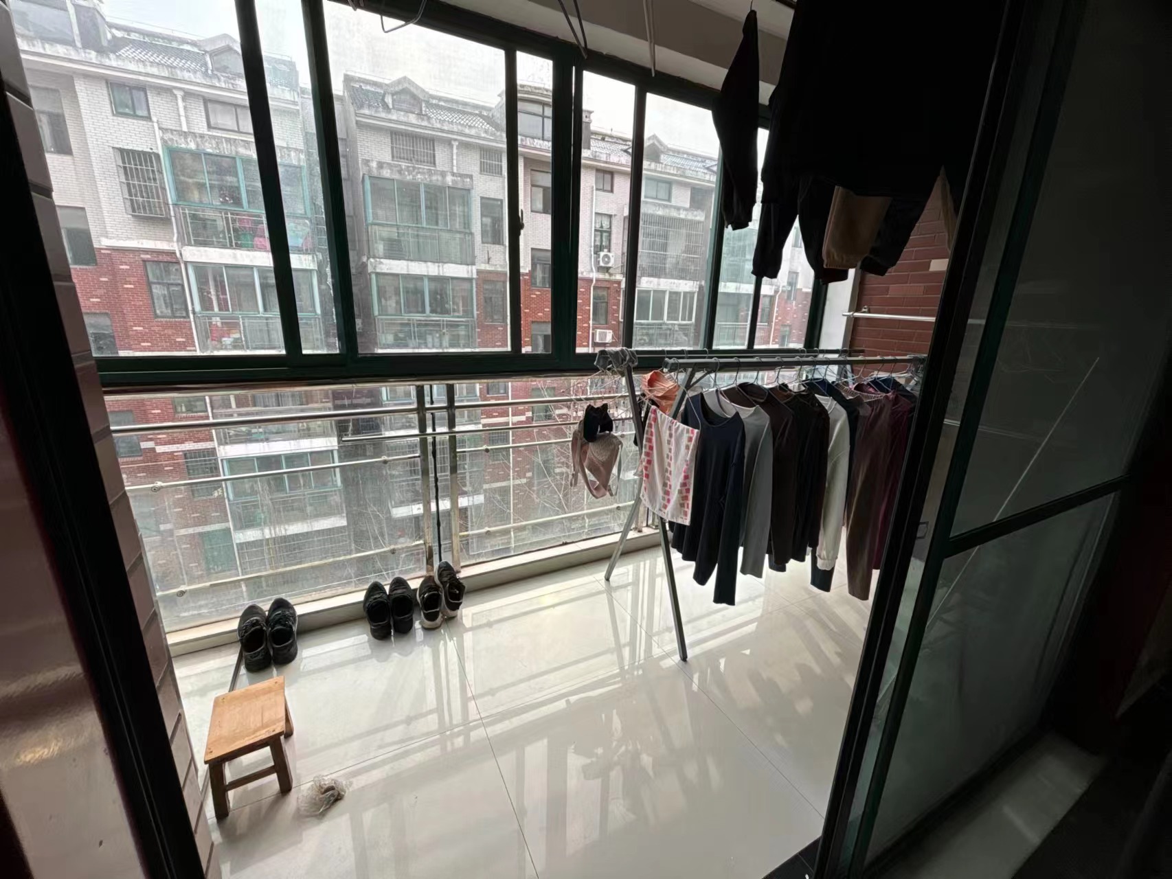 东城花园.精装三房两房.看房方便