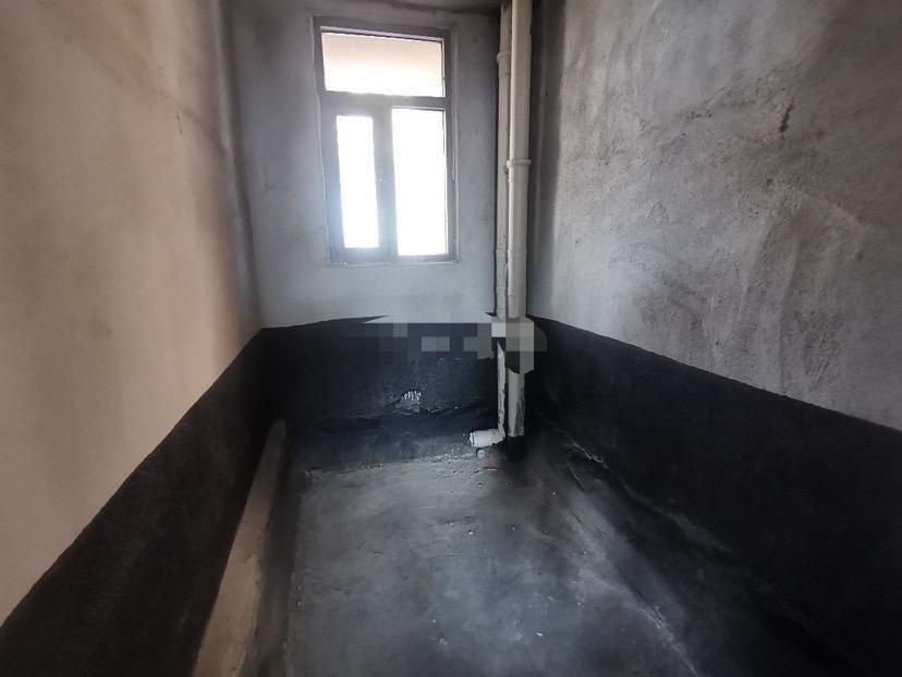 城西妇幼旁，沔阳悦府边户毛坯三房，证件满二，捡漏单价4900还带车位！！速度来！！！