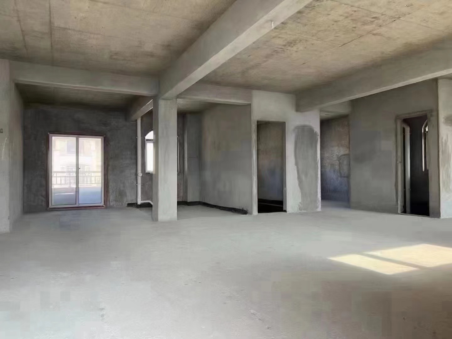 41，电梯小洋房，送车位，南北双阳台，户型采光好