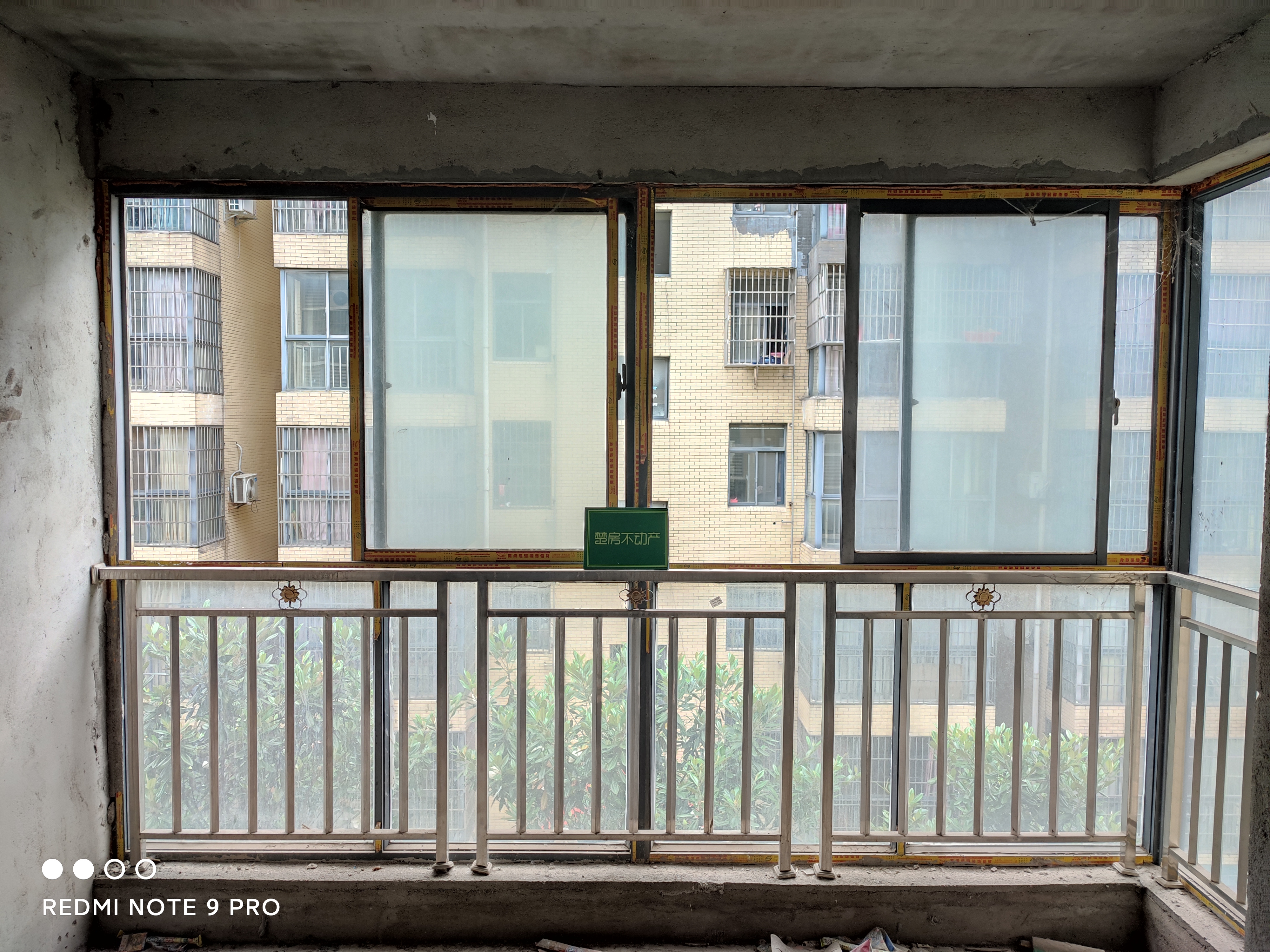 襄河旁临江雅苑毛坯两房南北通透户型小区绿化环境好宜居价格便宜