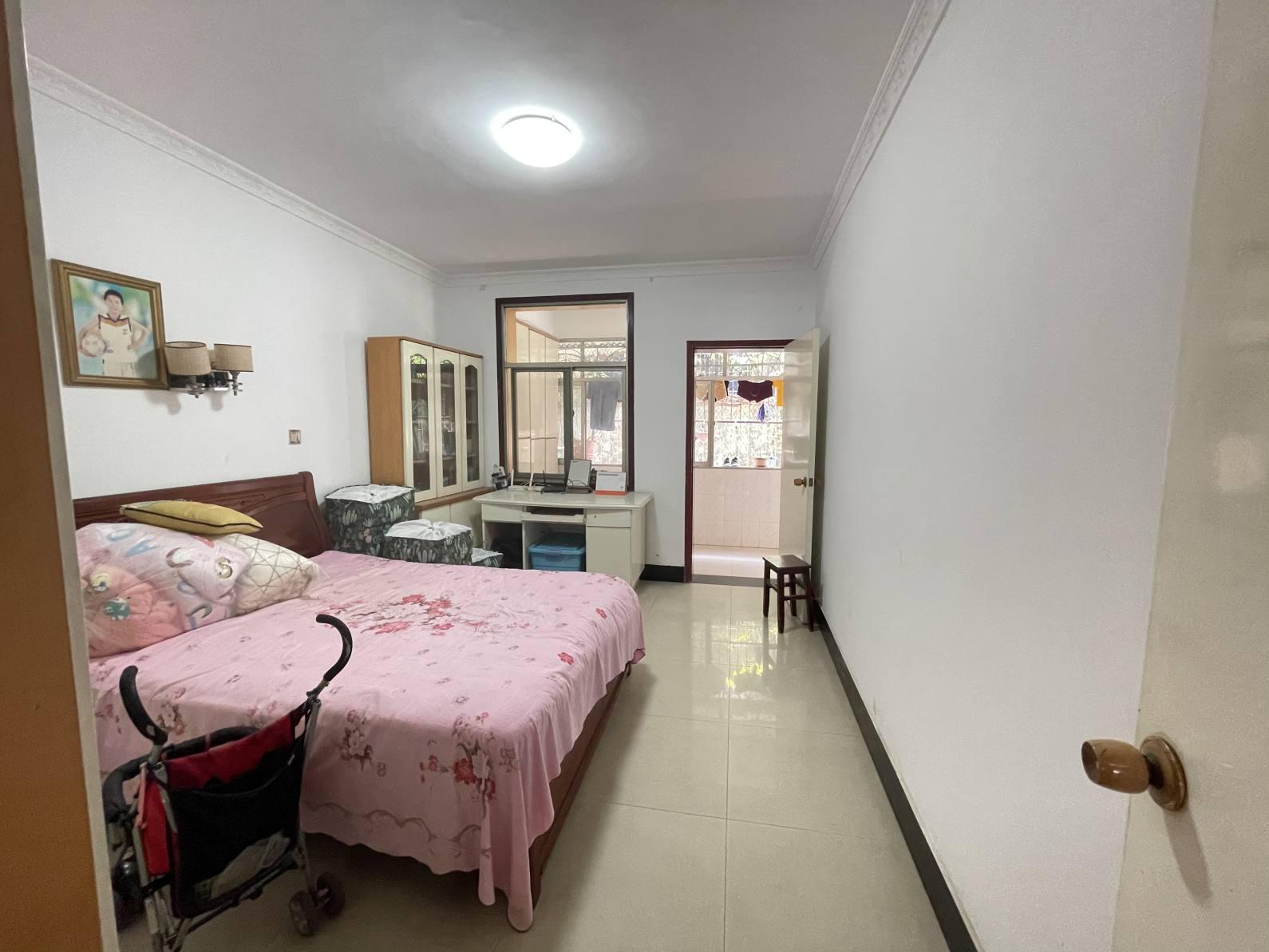 物贸宿舍武商附近