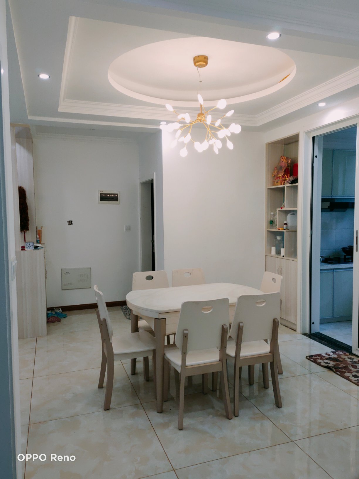 绿地华庭121.8平75万精装修拎包入住