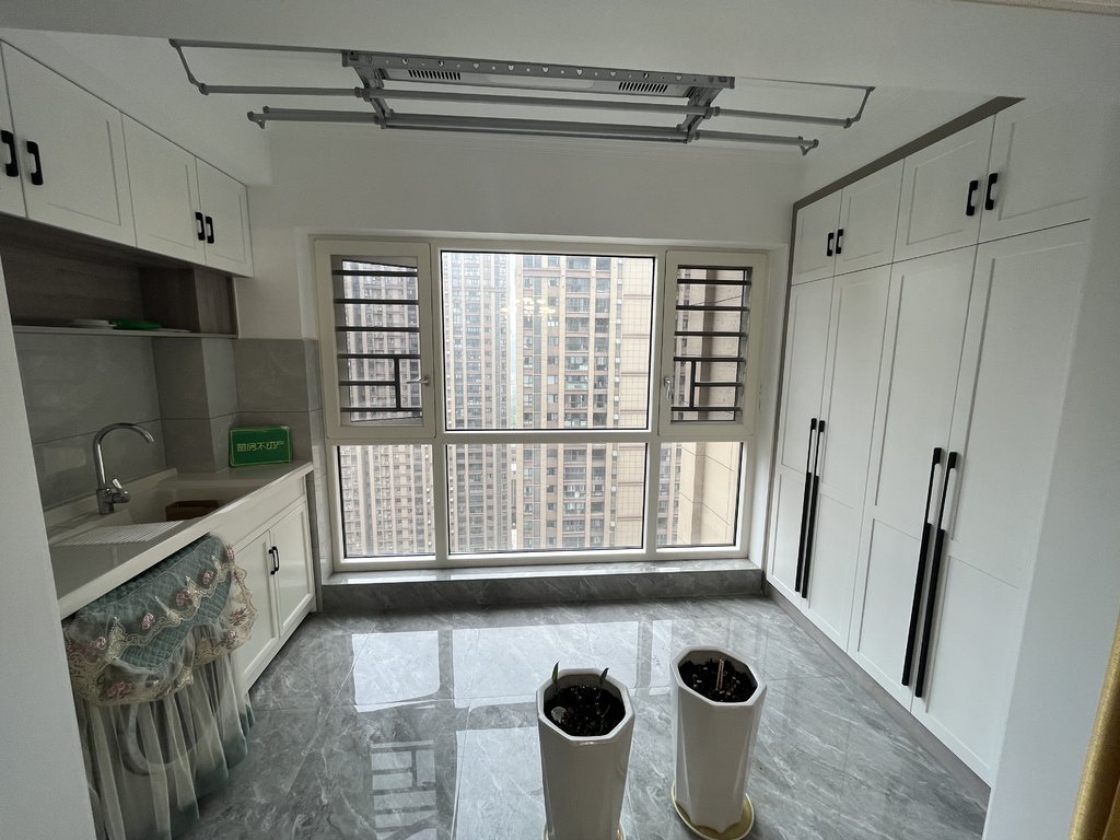 元泰未来城全新装修好楼层送入户花园带麻将室，一天为住