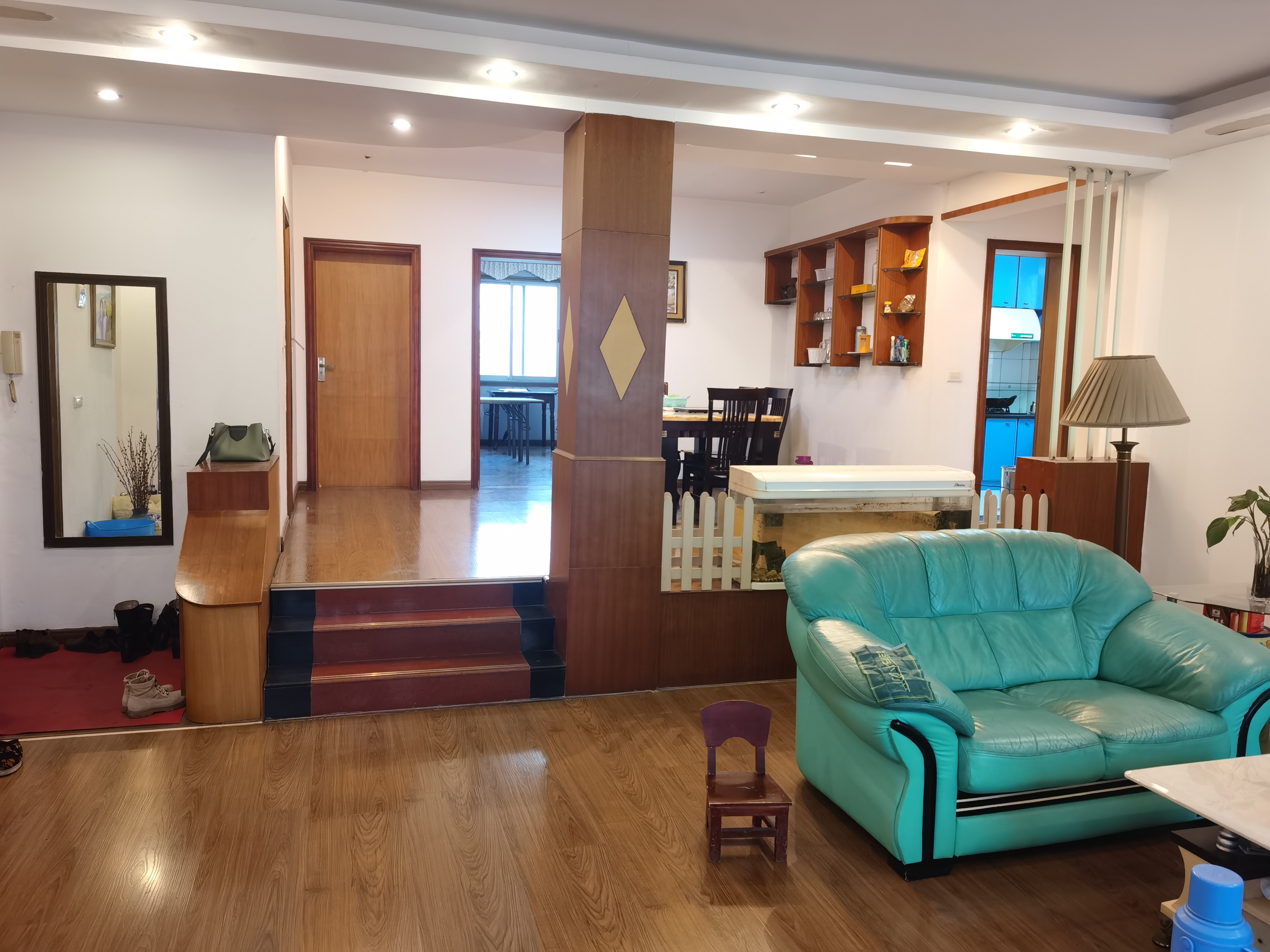 德政园香榭里精装大三房三面采光拎包入住看房方便诚心出售