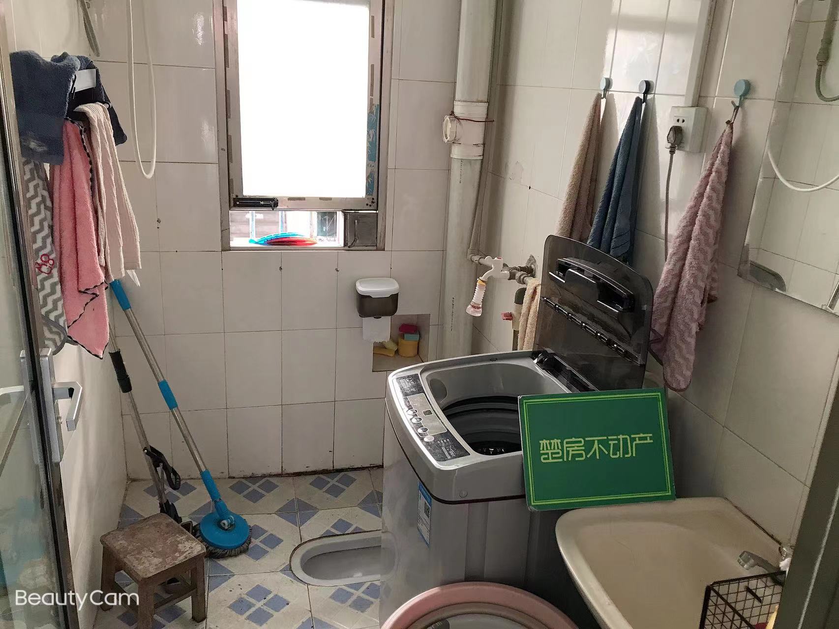 沔中隔壁汉江学生公寓精品两房楼下有架空层相当于二楼满二