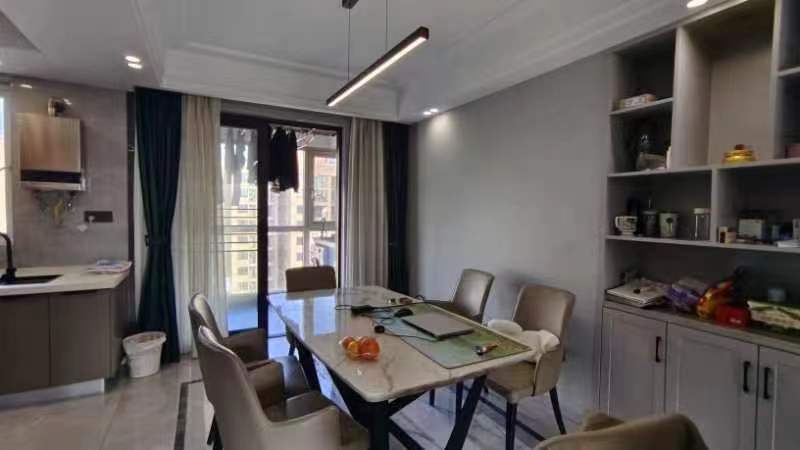 满庭春.精装三房改了两房.证件满二.看房方便