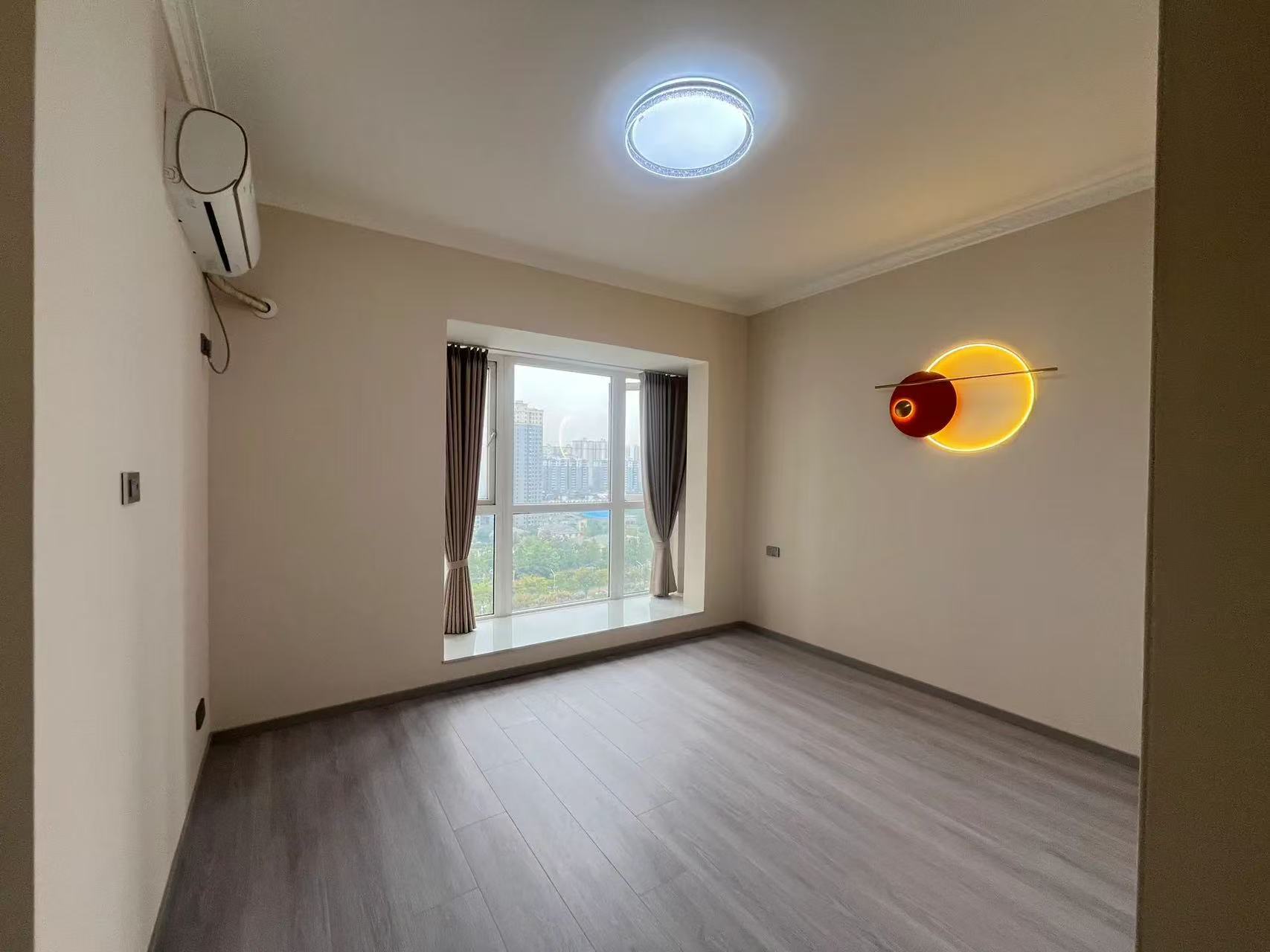 城南，福星城，电梯16楼，单价4字头，精装电梯三房，老证