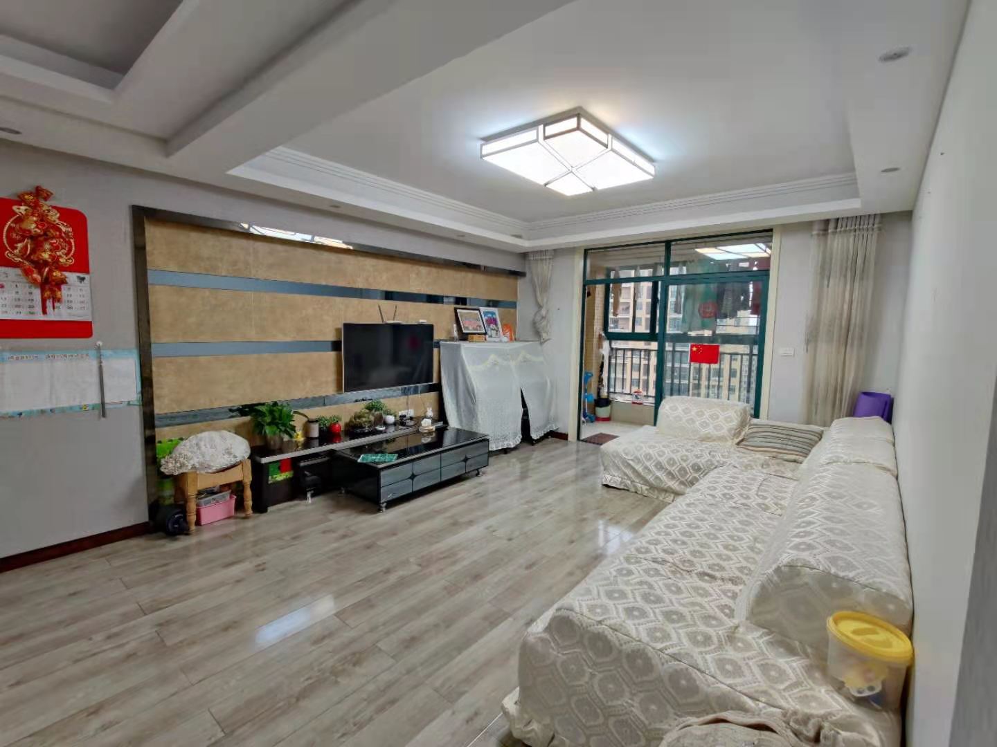 新城一号精装三房全屋品牌家电家私户型方正南北通透证件在手满二