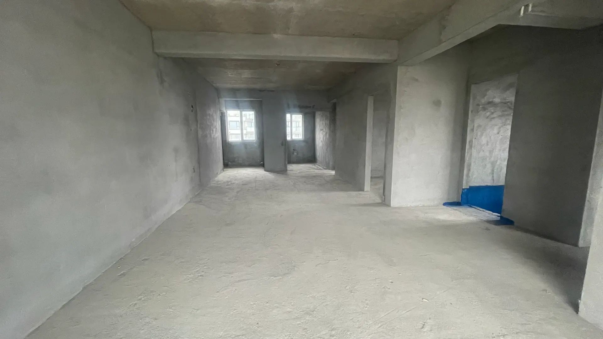 诚心出售，城南，蓝天白云，东边户，湖景房，单价5800，捡漏