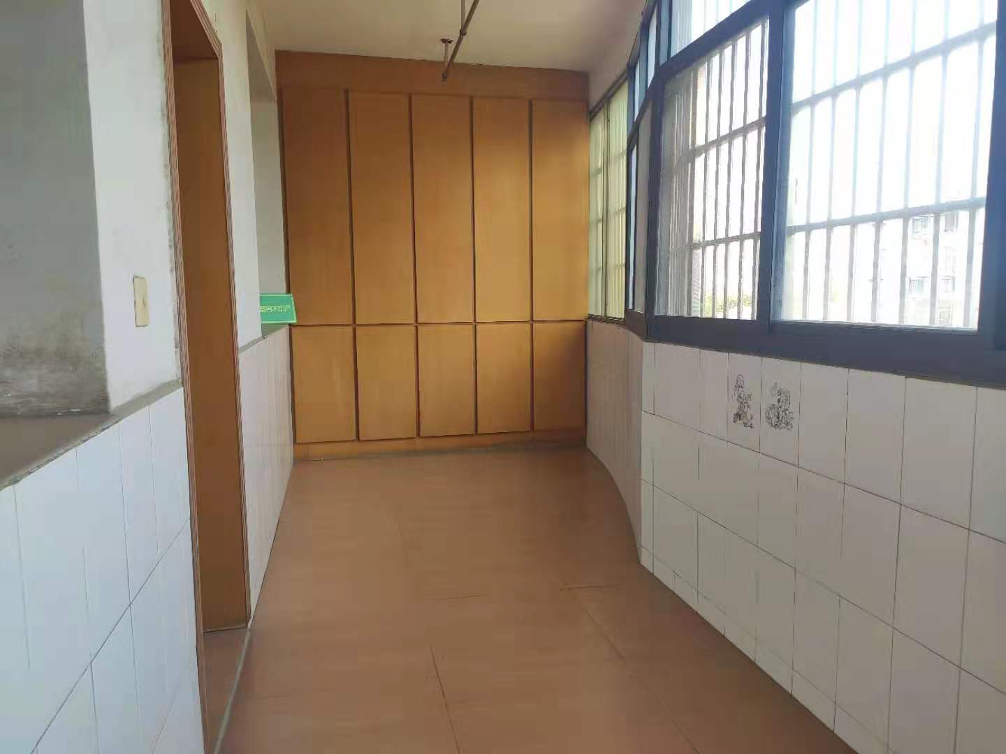 直降4万急售德政园布诺尼拎包入住三室两厅两卫距仙桃 一墙之隔步梯中间楼层