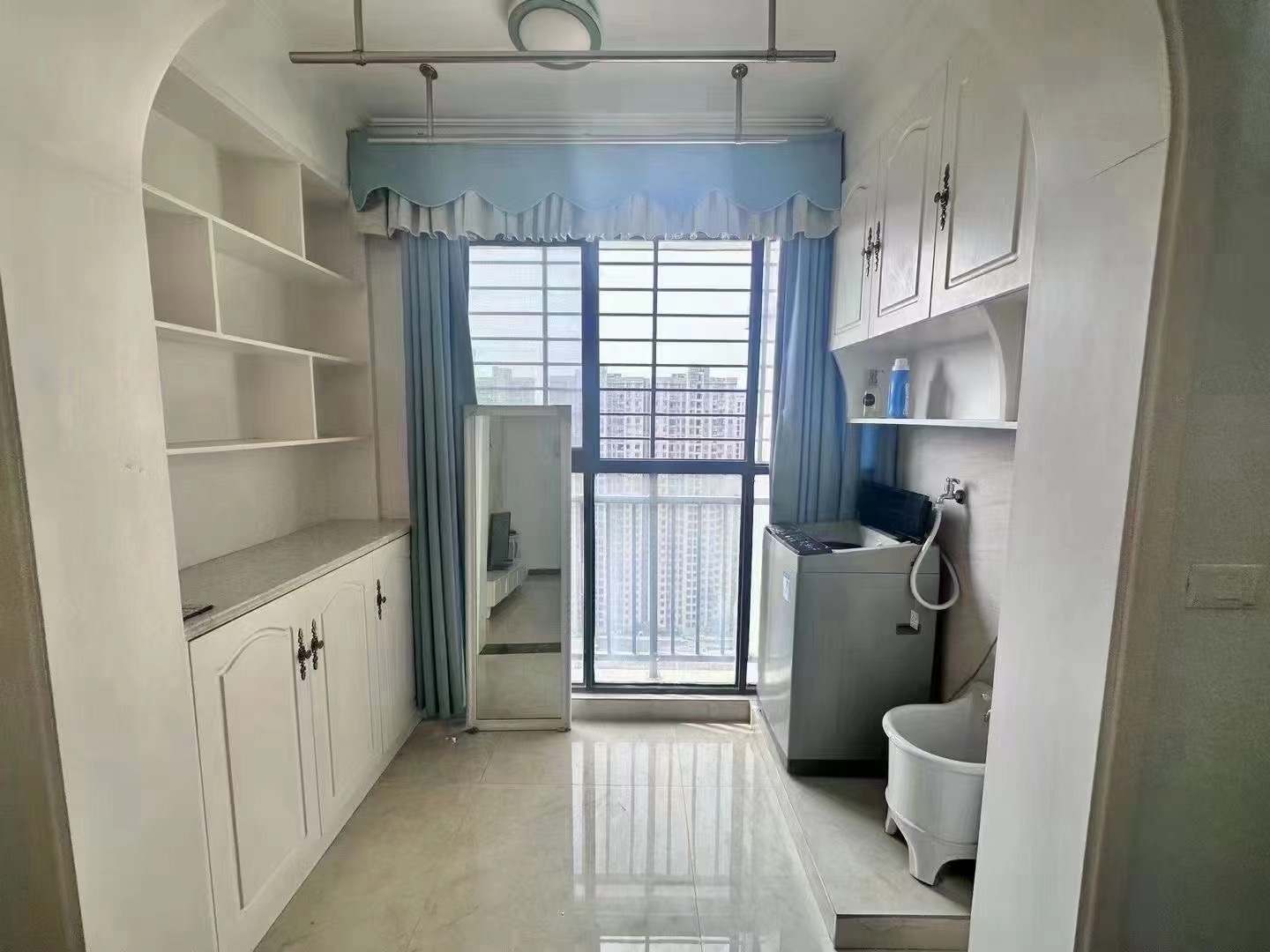 69，捡漏，捡漏，和合国际4期，电梯精装两房，拎包入住，证满二，家具家电齐全