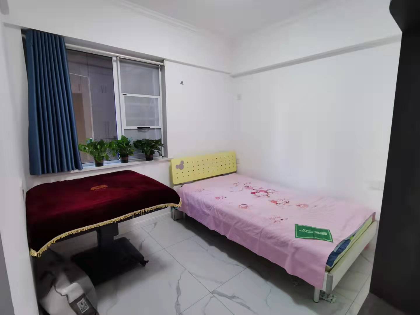 森林国际精装两房带露台装修新保养好房东诚意出售