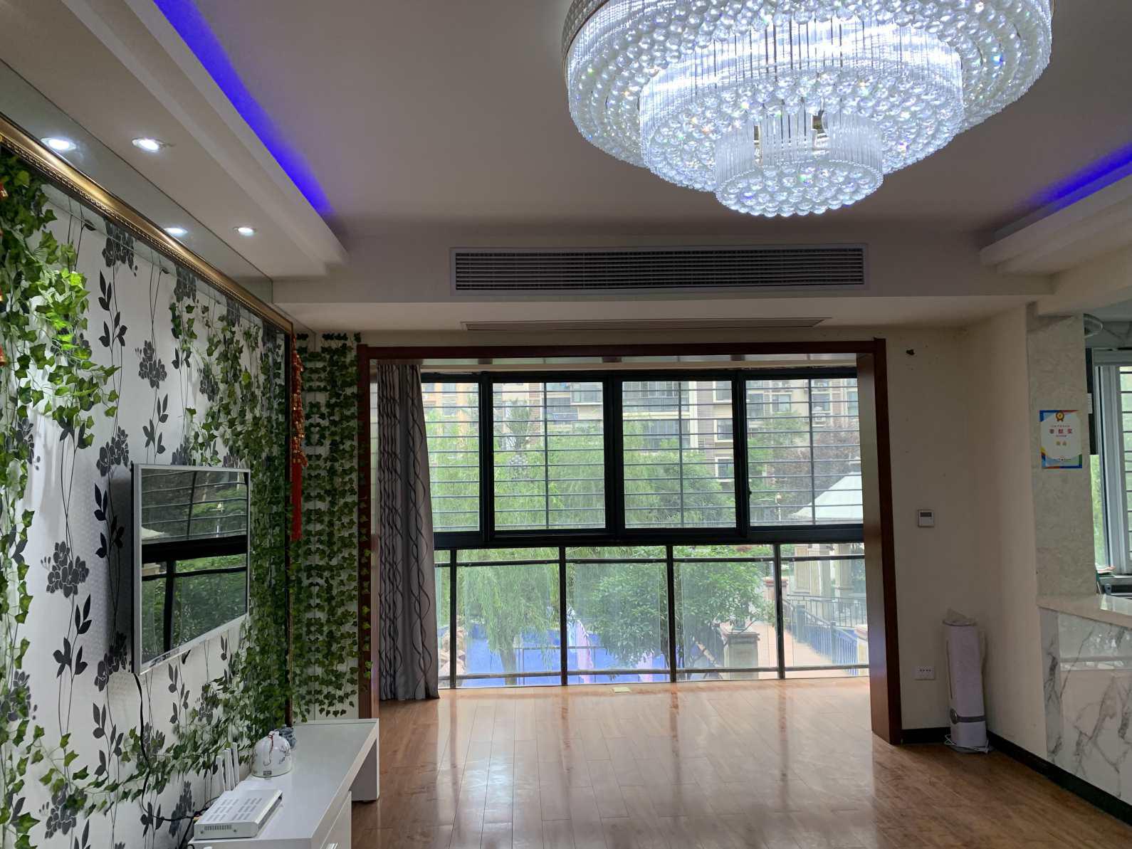 中央华府，仙桃 旁，设施齐全