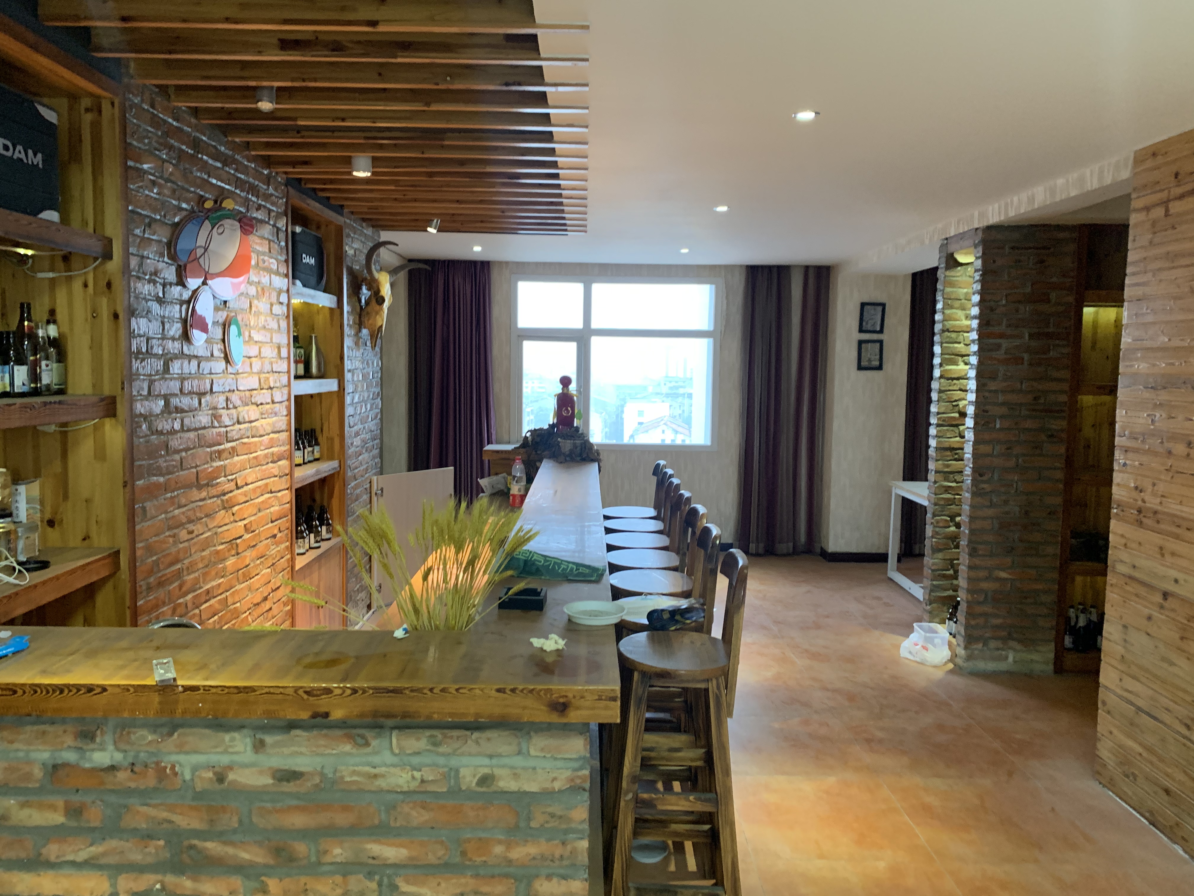 金帝苑电梯小高层精装三房喜欢的来