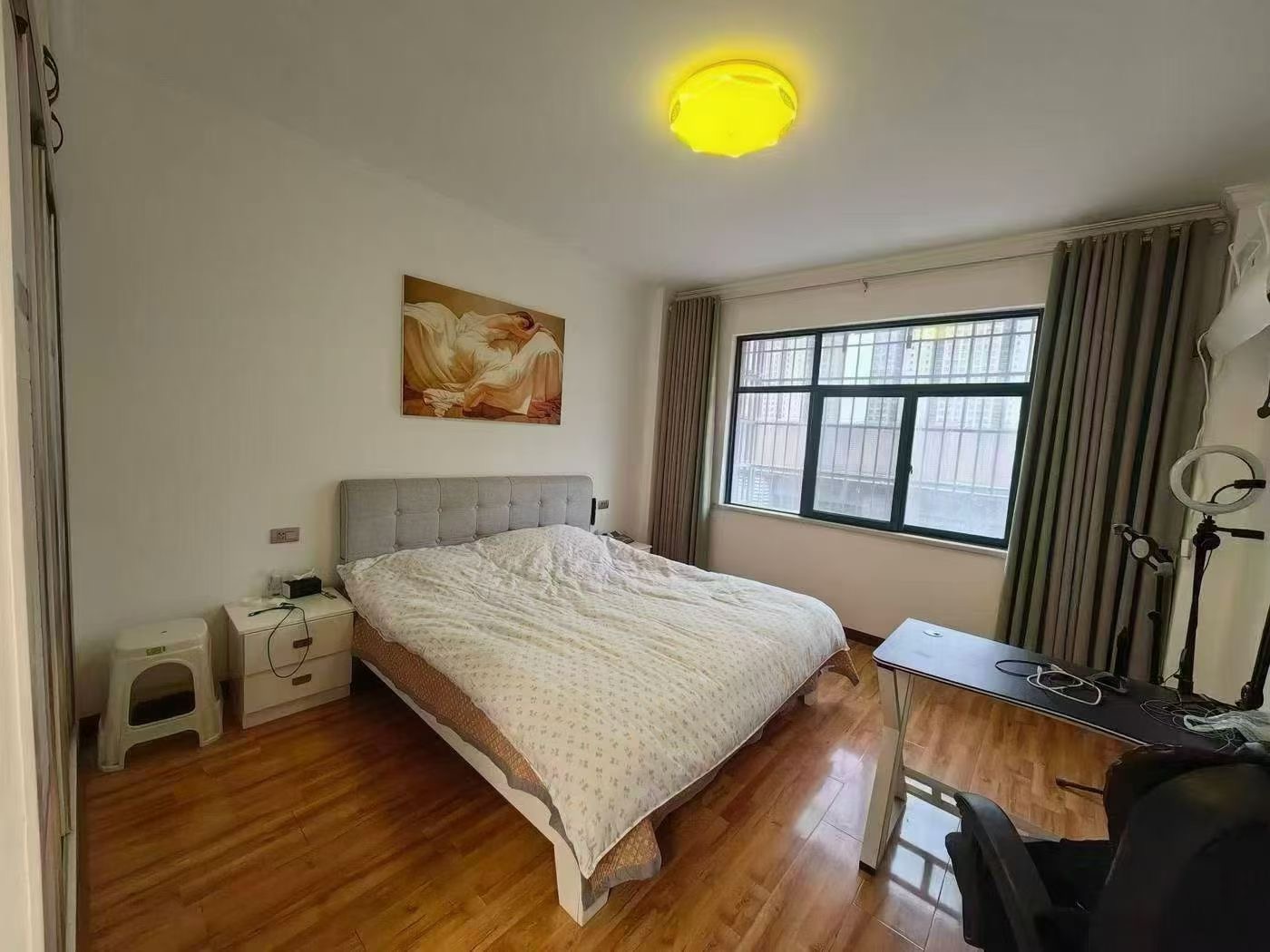 捡漏，步梯三楼，精装大两房，拎包入住总嫁18.8个，证满二