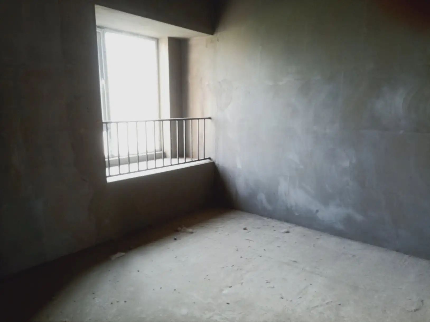 捡漏，城南，南国明珠，单价4000，送车位，大三房，南北双阳台，电梯20层