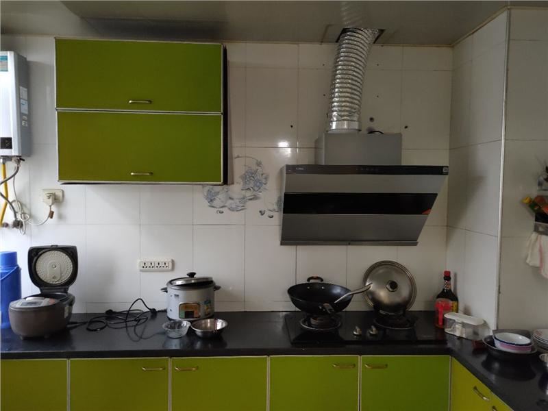 世纪雅园60万133.27平满五 住房精装修看房方便仙桃 就在附近