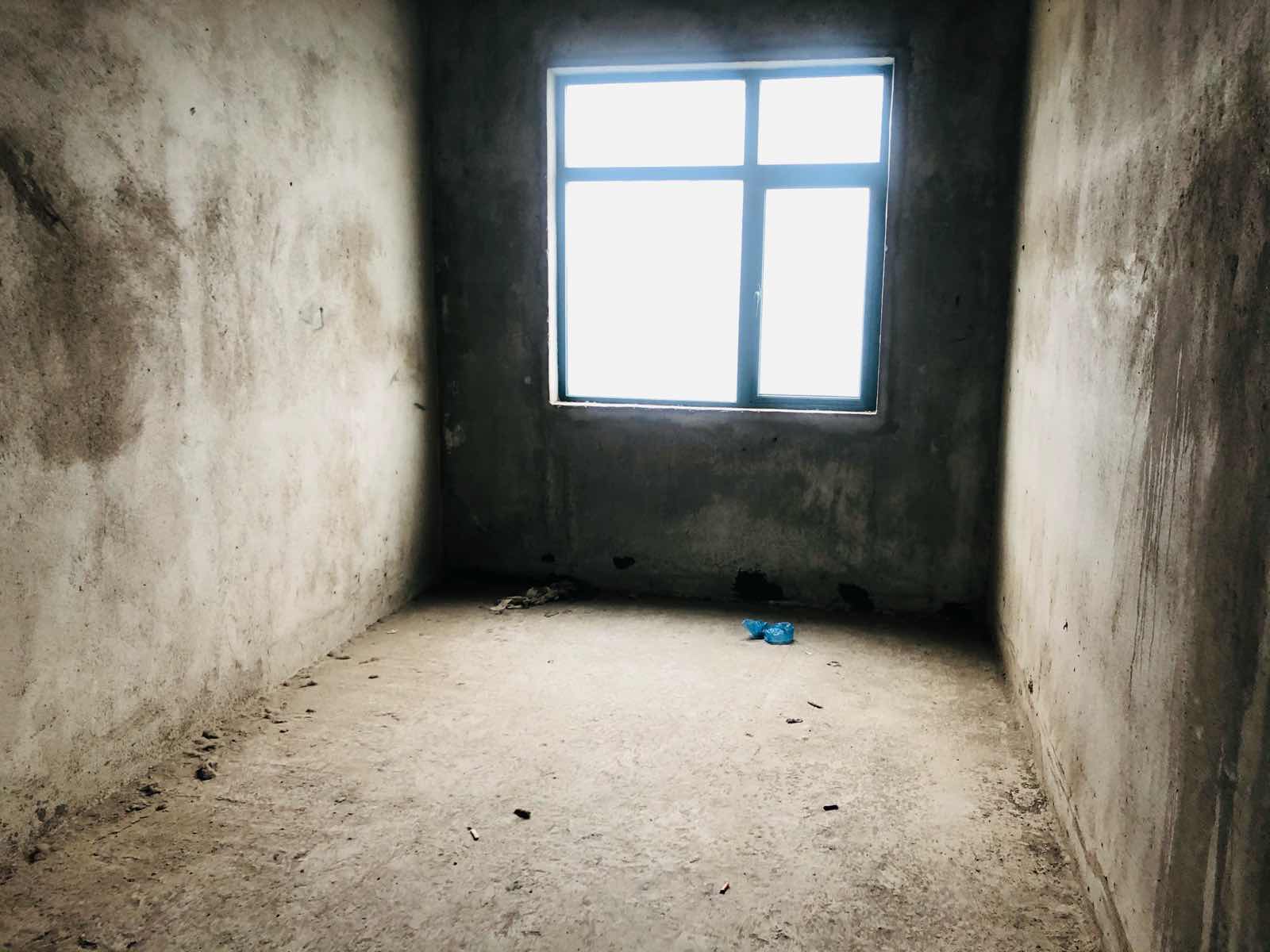 新城壹号毛坯三室二厅二卫南北通透看房提前预约