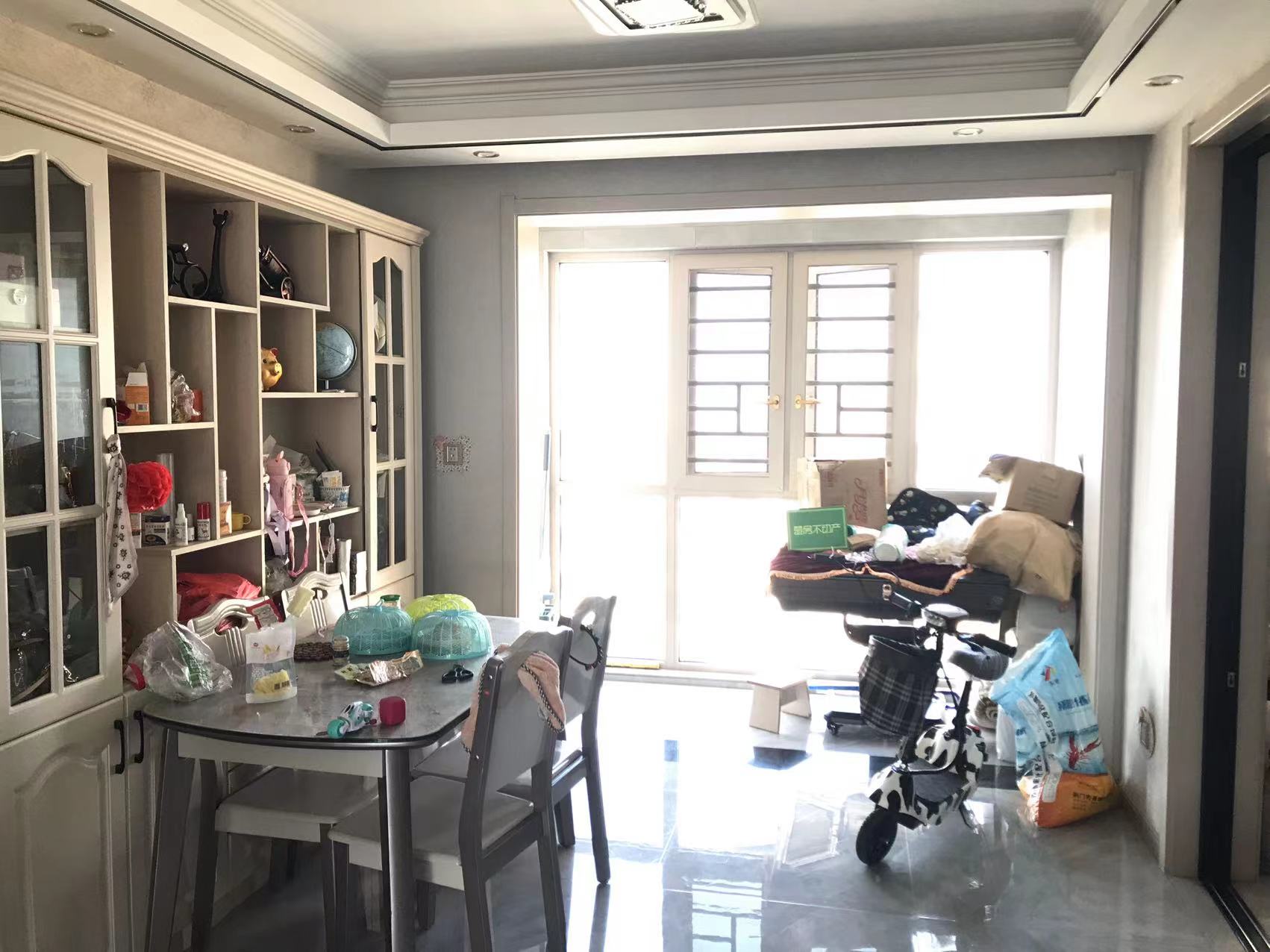 满庭春供暖房证满二精装卖毛坯价配套齐全精装四房边户户型好诚意出售