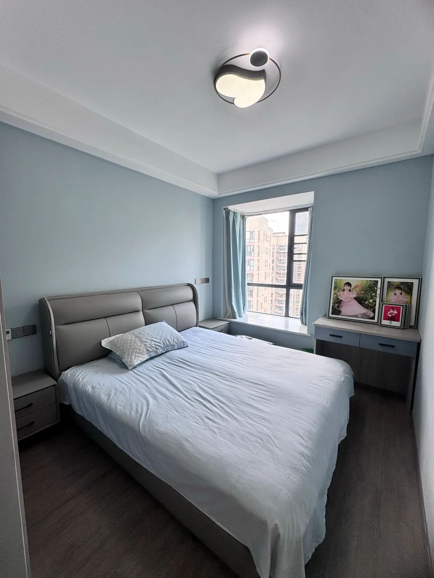 降价了，亏本出售，城南，元泰未来城C区，9.9成新，边户，精装三房两卫，诚心出售