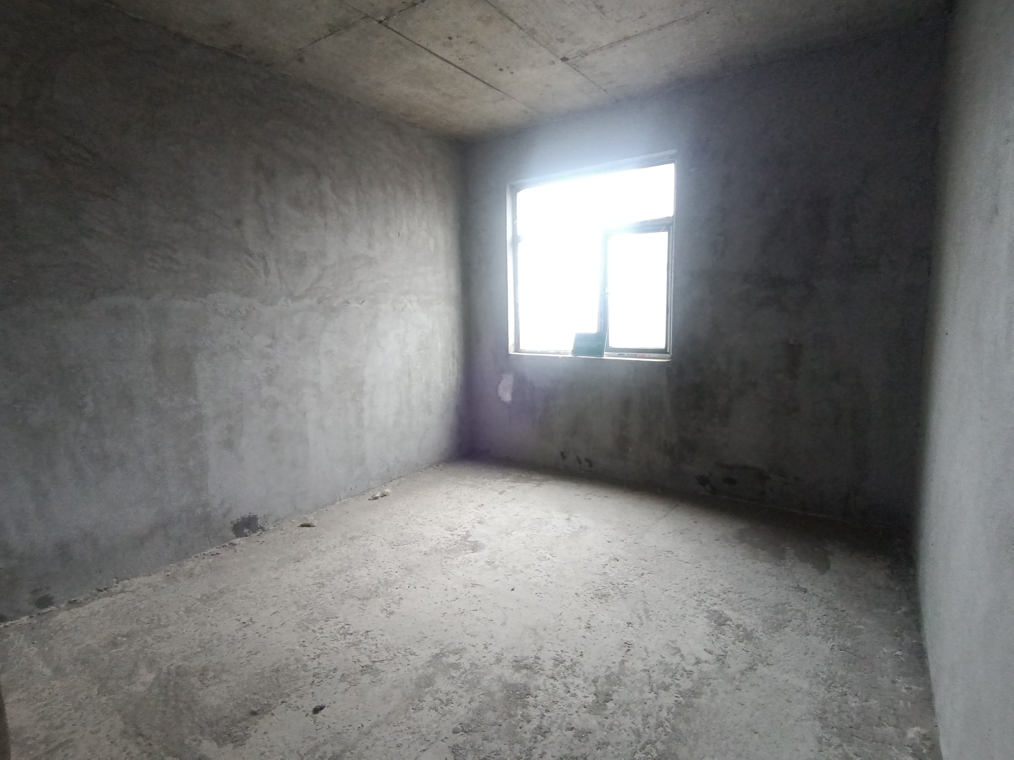 新街毛坯三房户型好南北通透楼下就是菜场