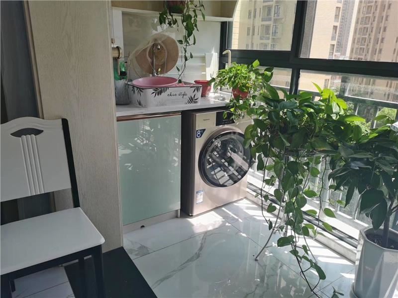 新二中对面森林国际城全新精装修大两房拎包即可入住好舒服