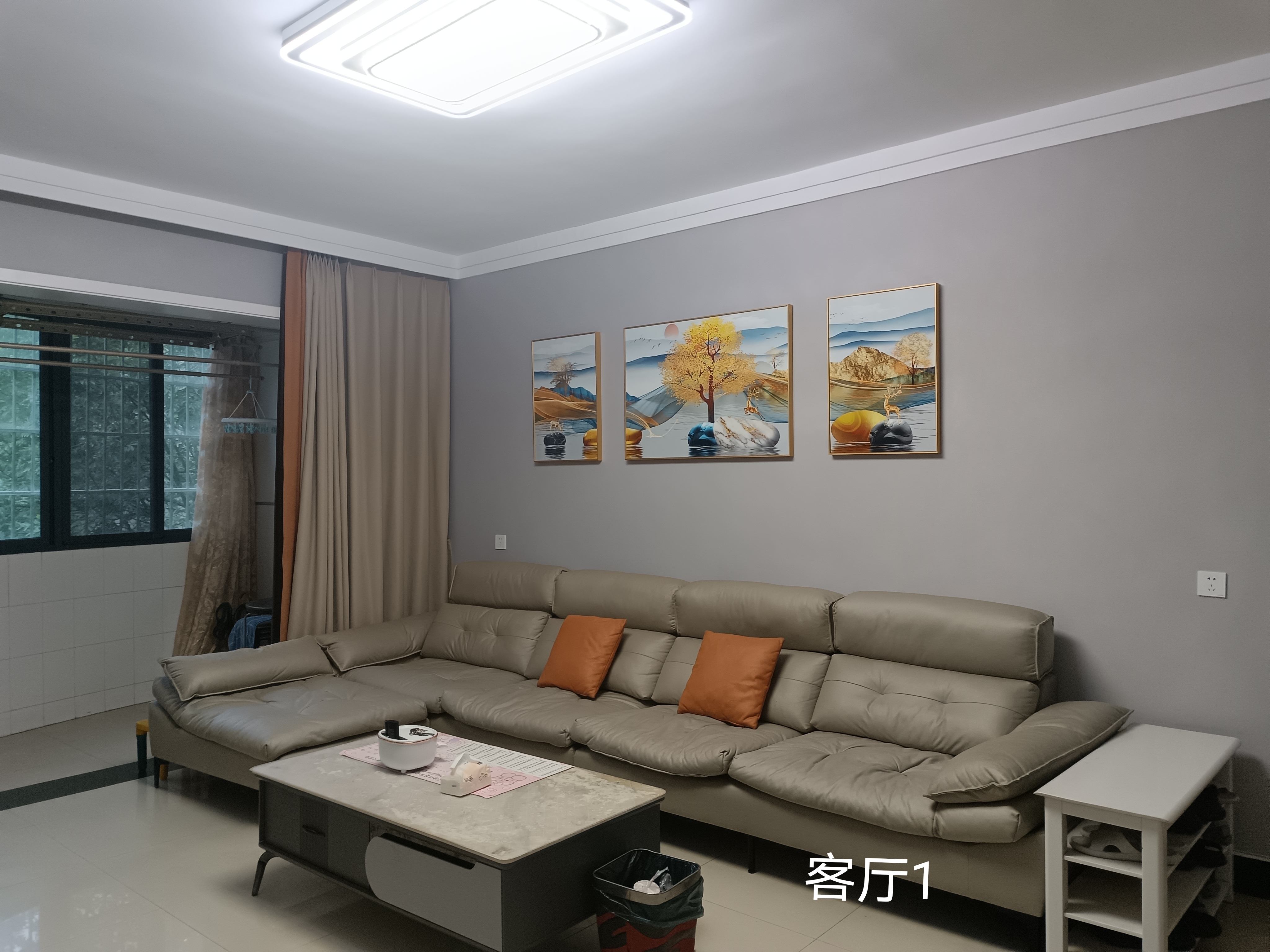 出售枫丹苑二次精装修的三房两卫房