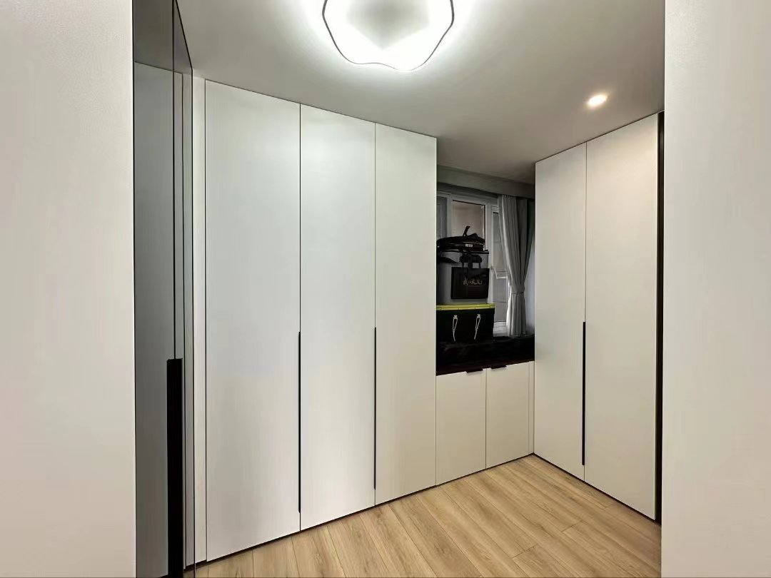 碧桂园.精装三房两厅两卫.买房送车位.证件满二.看房方便