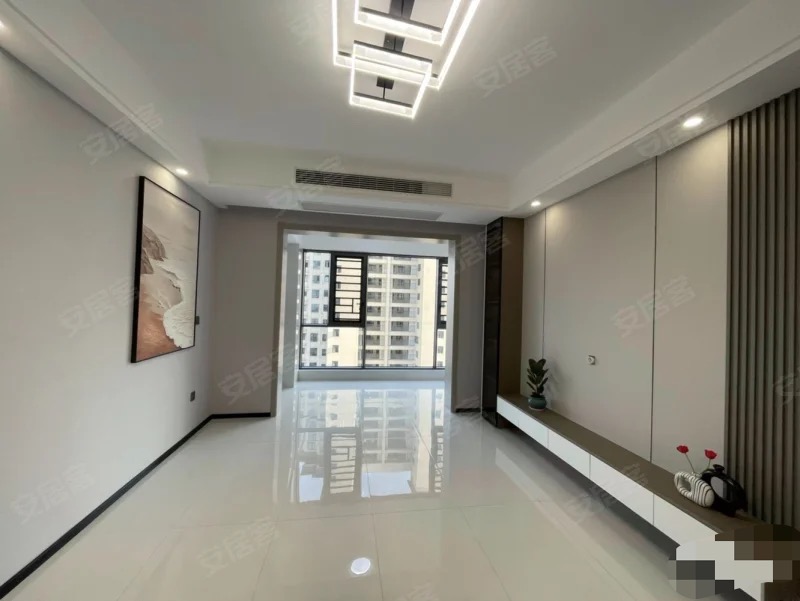 ？急售，水云间五期，一手新房，精装3房2卫，好楼层，南北通透，长阳台，