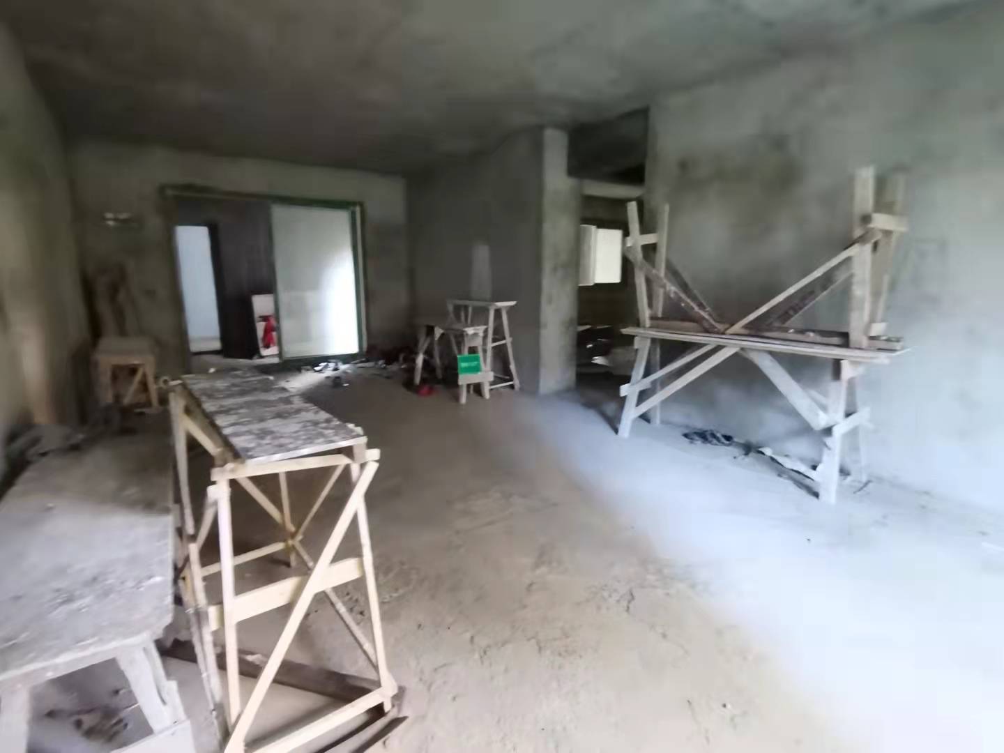 和合国际毛坯大四房单价低房东诚意出售