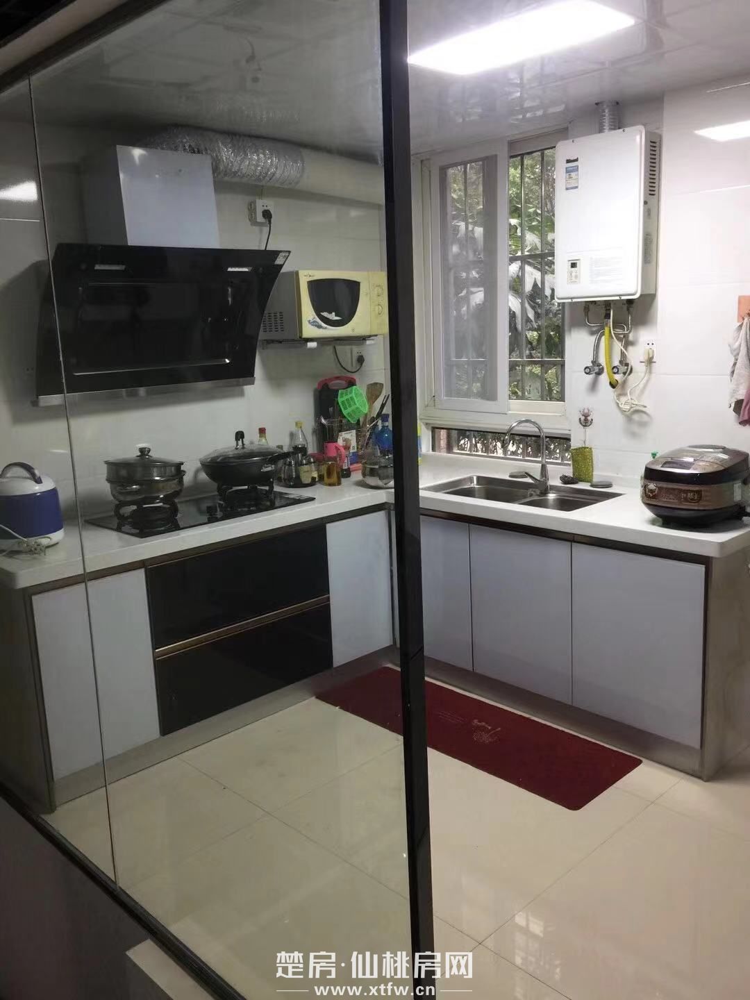 和合国际酒店东20米东南航空国旅门面