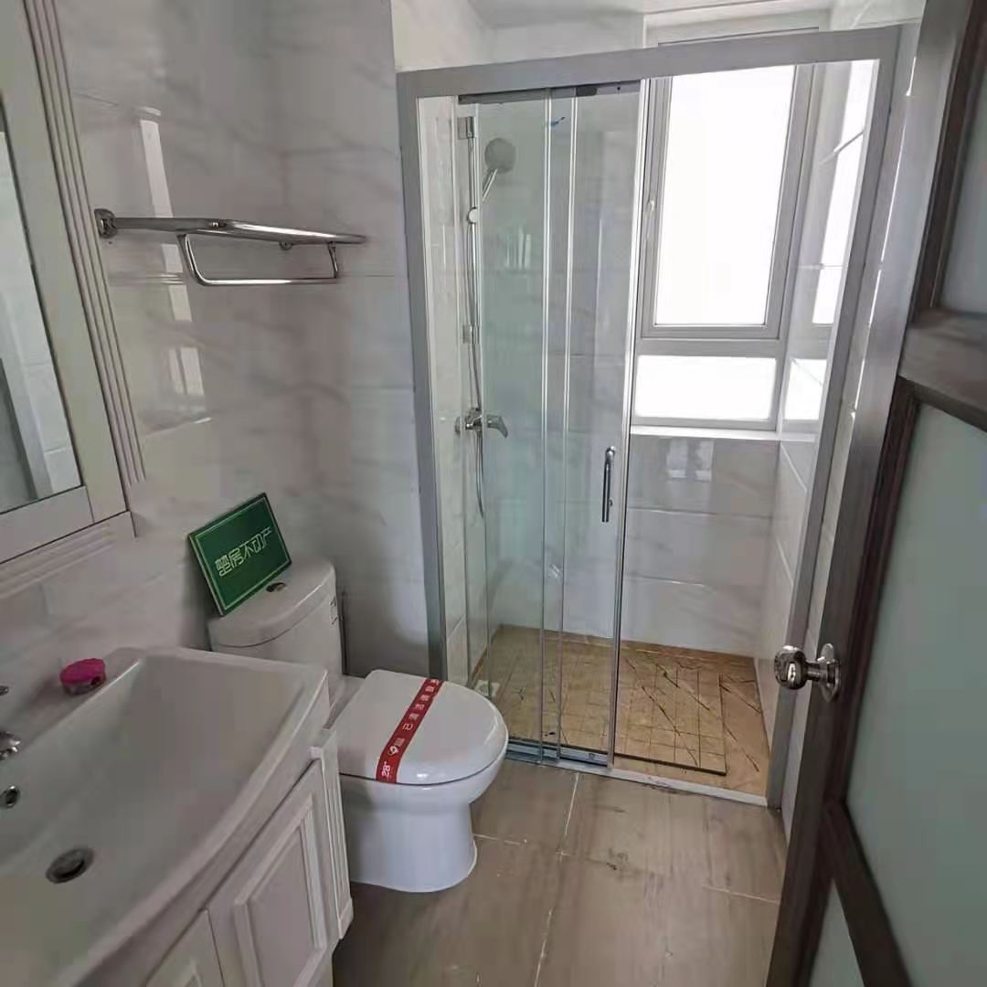 碧桂园小三房带装修的证在手看房有钥匙~！