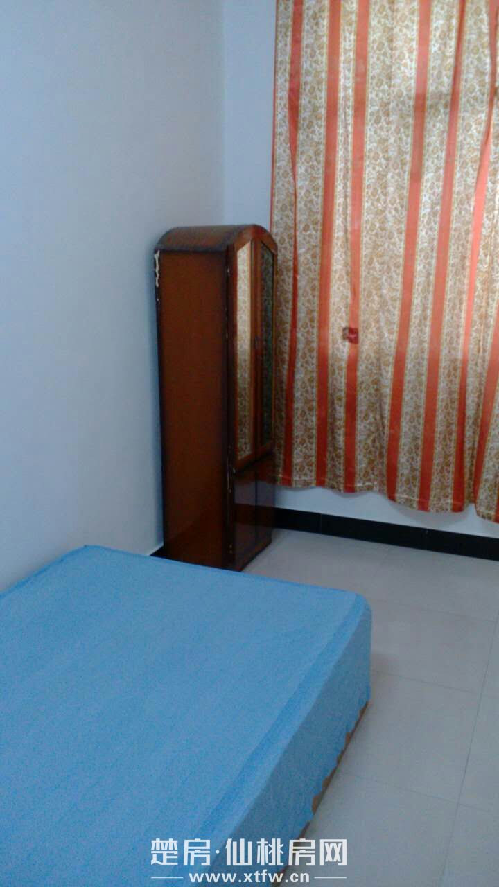 复州花园附近一楼新房二室一厅出租家具家电齐全