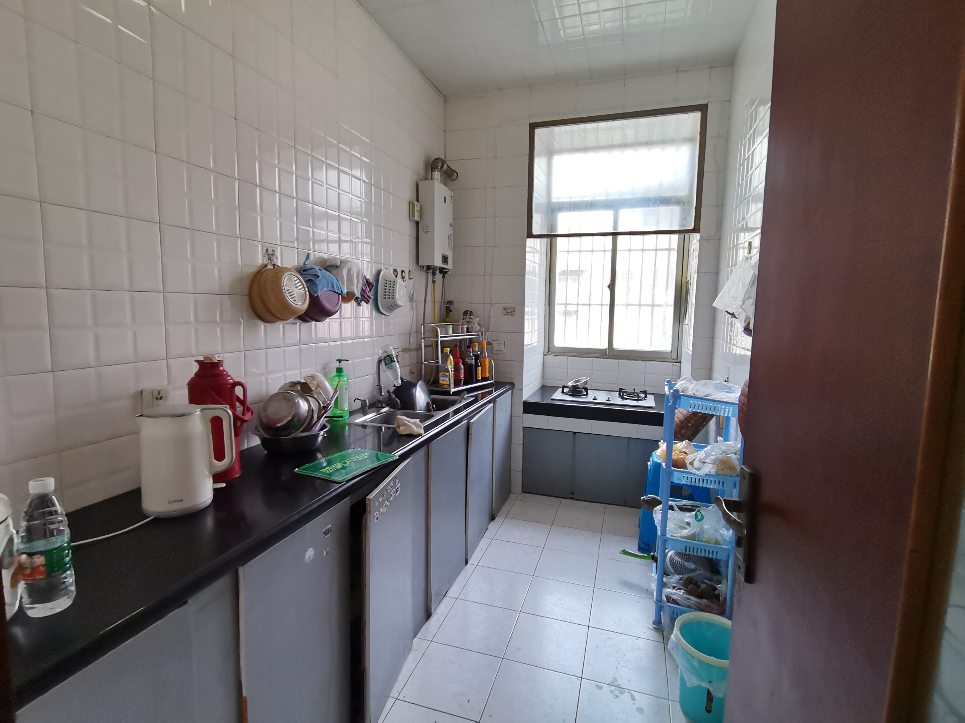 干河社区卫生服务宿舍精装四房中间楼层房东诚意出售