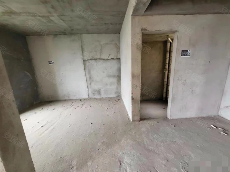 344，捡漏捡漏！城南，新城壹号，电梯好楼层12楼，边户，单嫁只要4500，