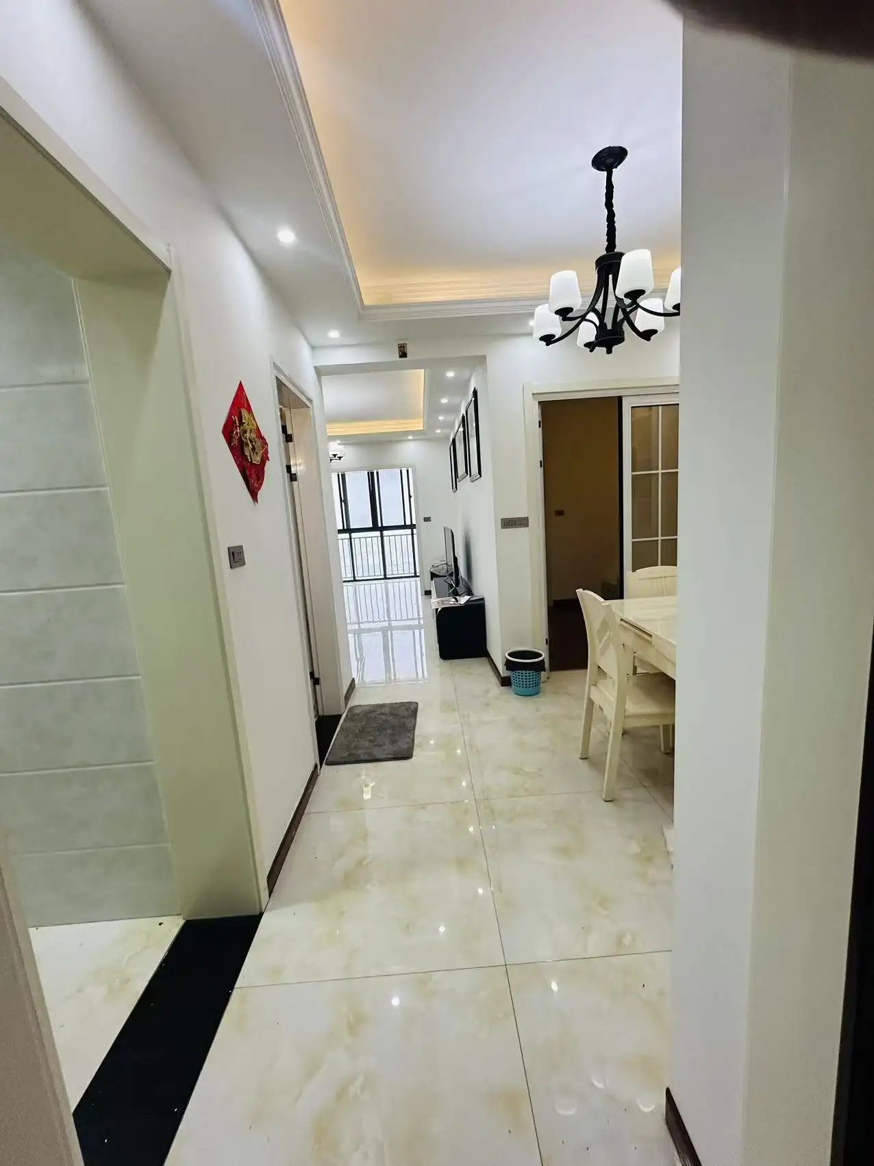 捡漏，城西，满庭春，9成新，带供暖，精装三房，证满二