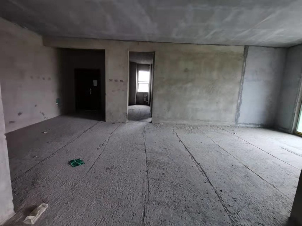 元泰未来城B湖景房3.15层高观光电梯2梯2户超大阳台设计城南少有的湖景房南北通透