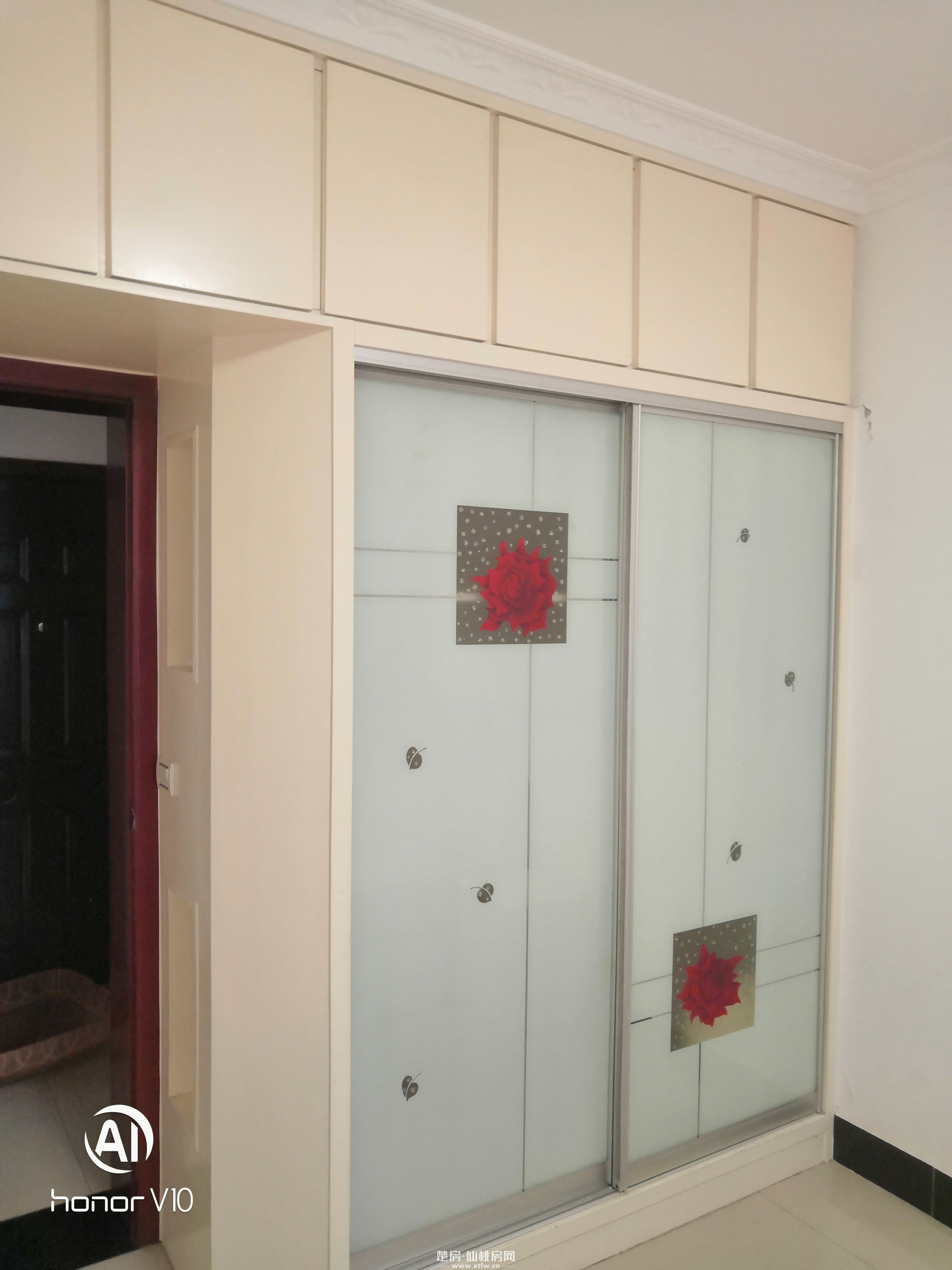 何李花园（V9酒店旁）