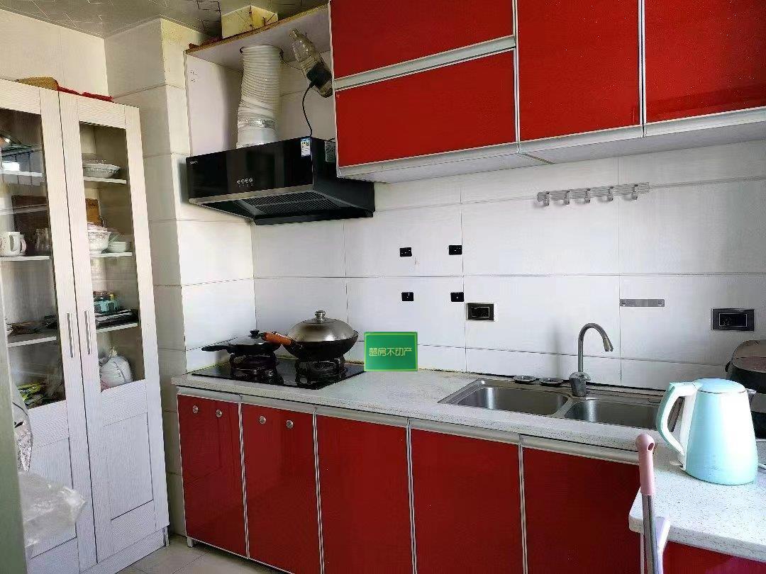 御台公馆旁田园国际复试精装修3房证满2年价格可谈