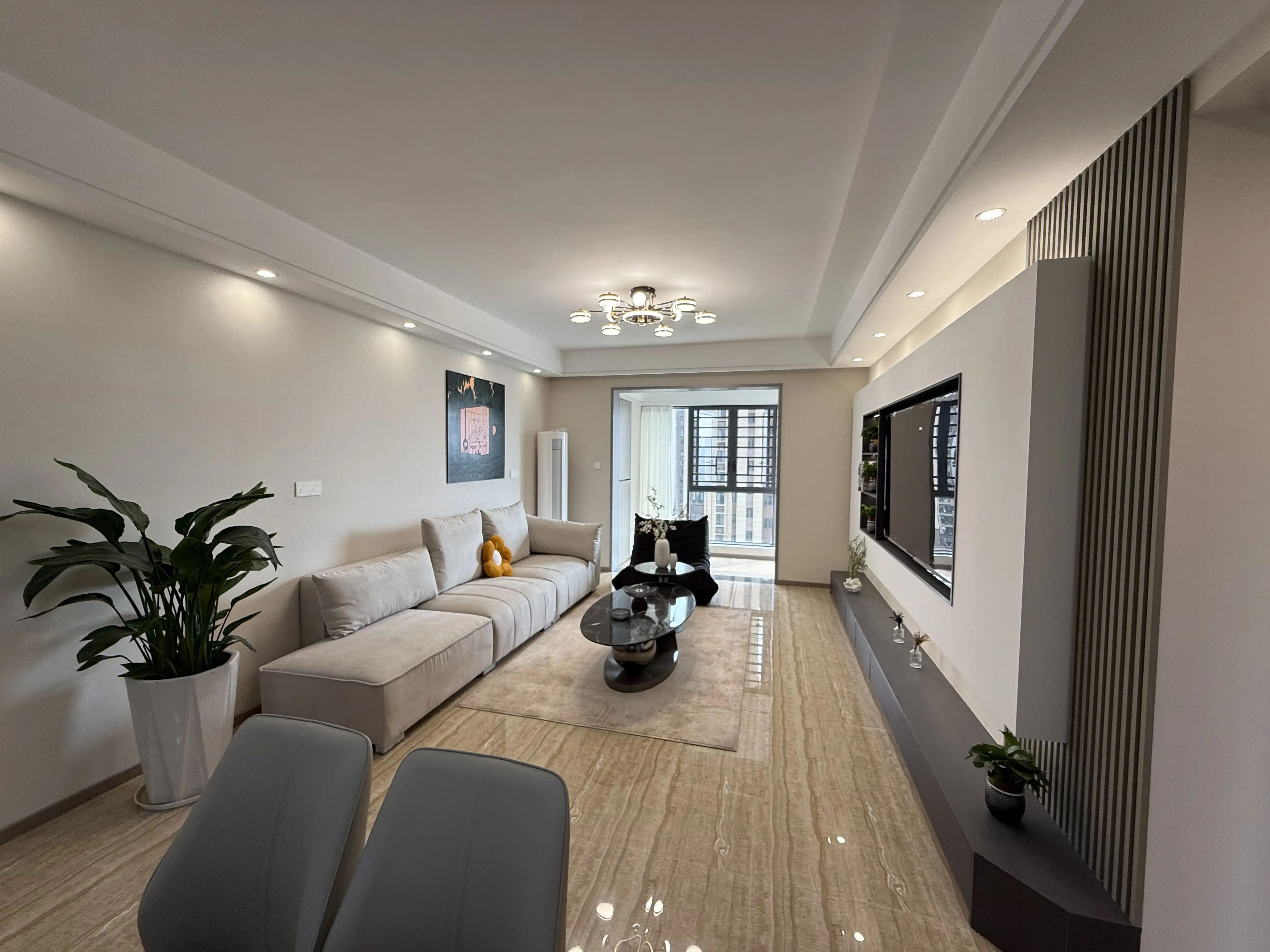 城南，仙桃碧桂园，精装4房2卫，单价5750业主自装，新装修，证满二