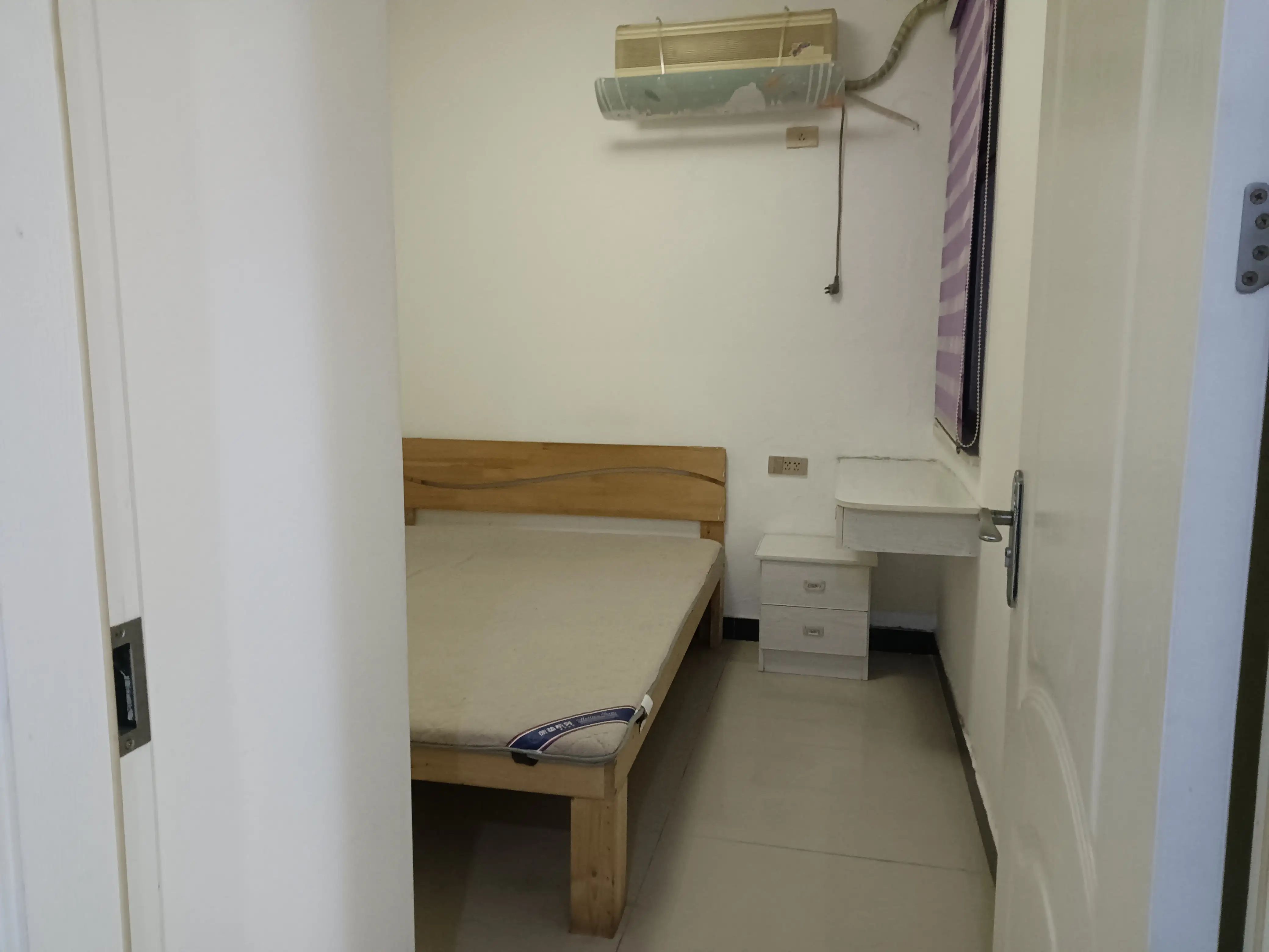 捡漏，城南，新街，电梯好楼层19楼，亏本出售，证满二