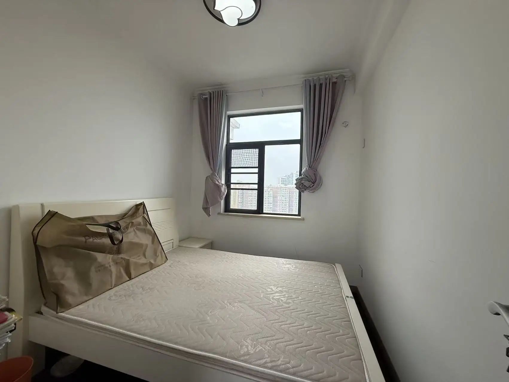 捡漏，商城旁，老三中，鸣宇尚城，电梯小高层，精装三房